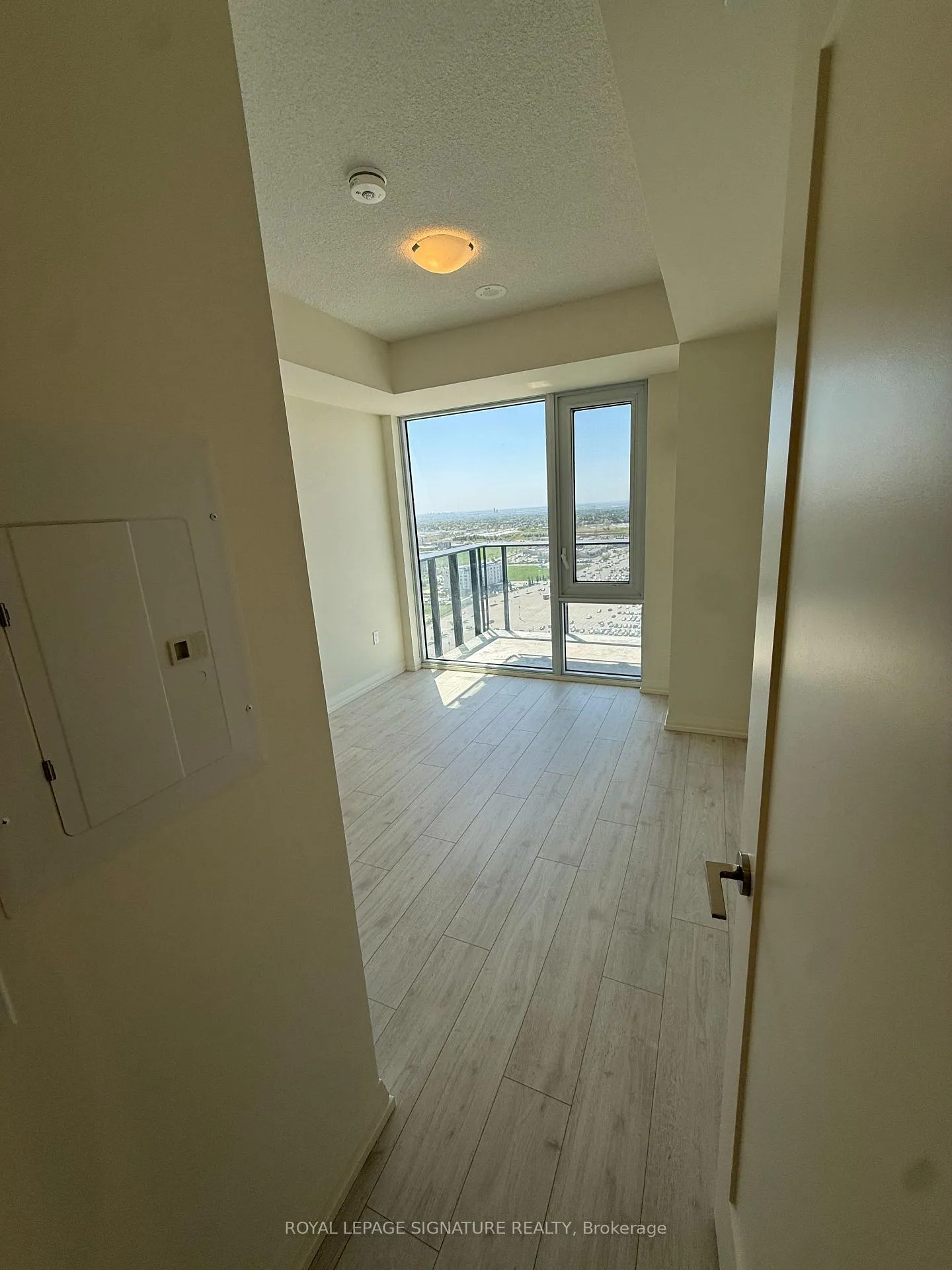 Photo 7 of Unit 2308, 27 Korda Gate, Vaughan, Vellore Village — HOMEH