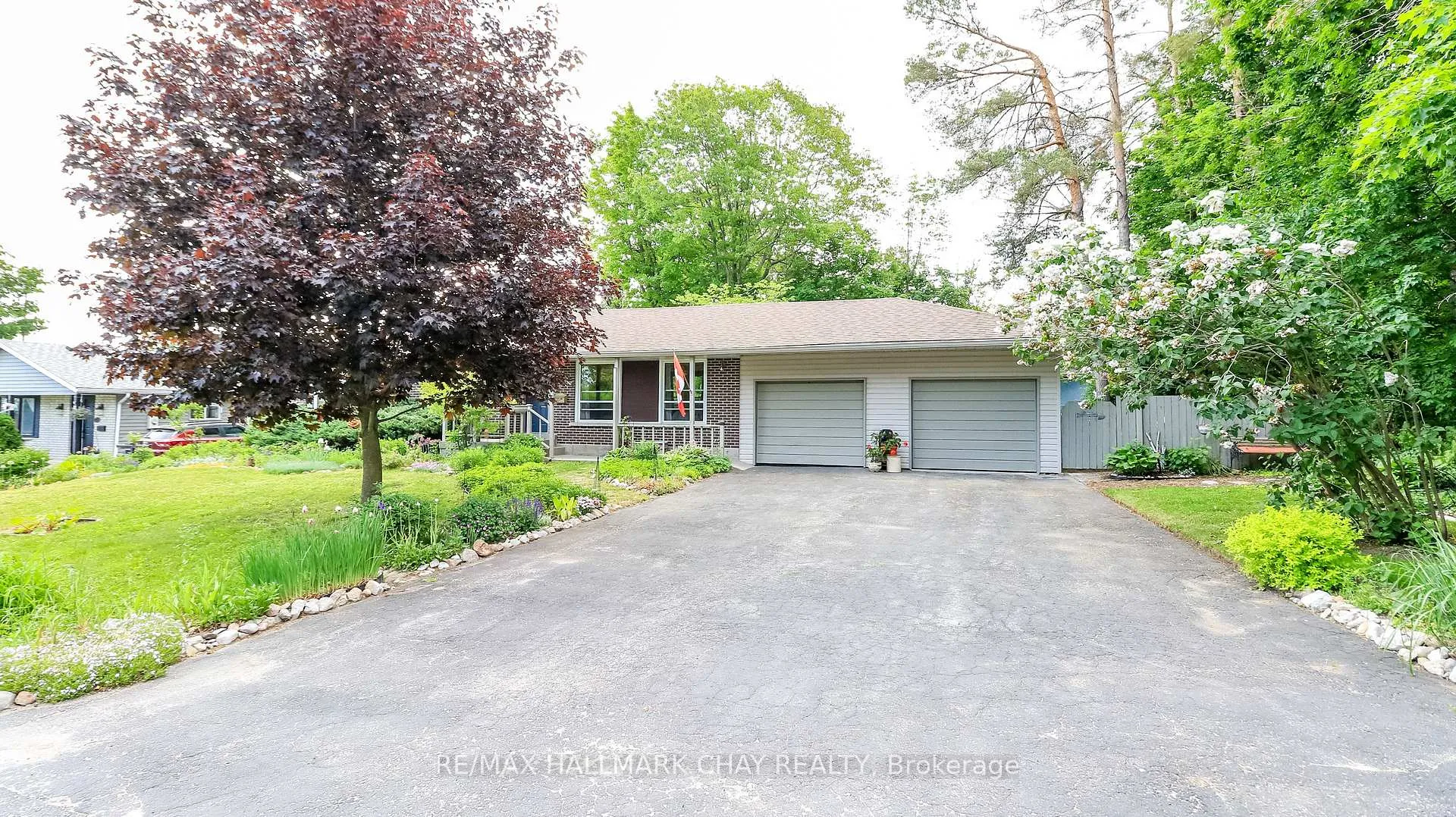 Photo 1 of 15 Murray Street, Orillia — HOMEH