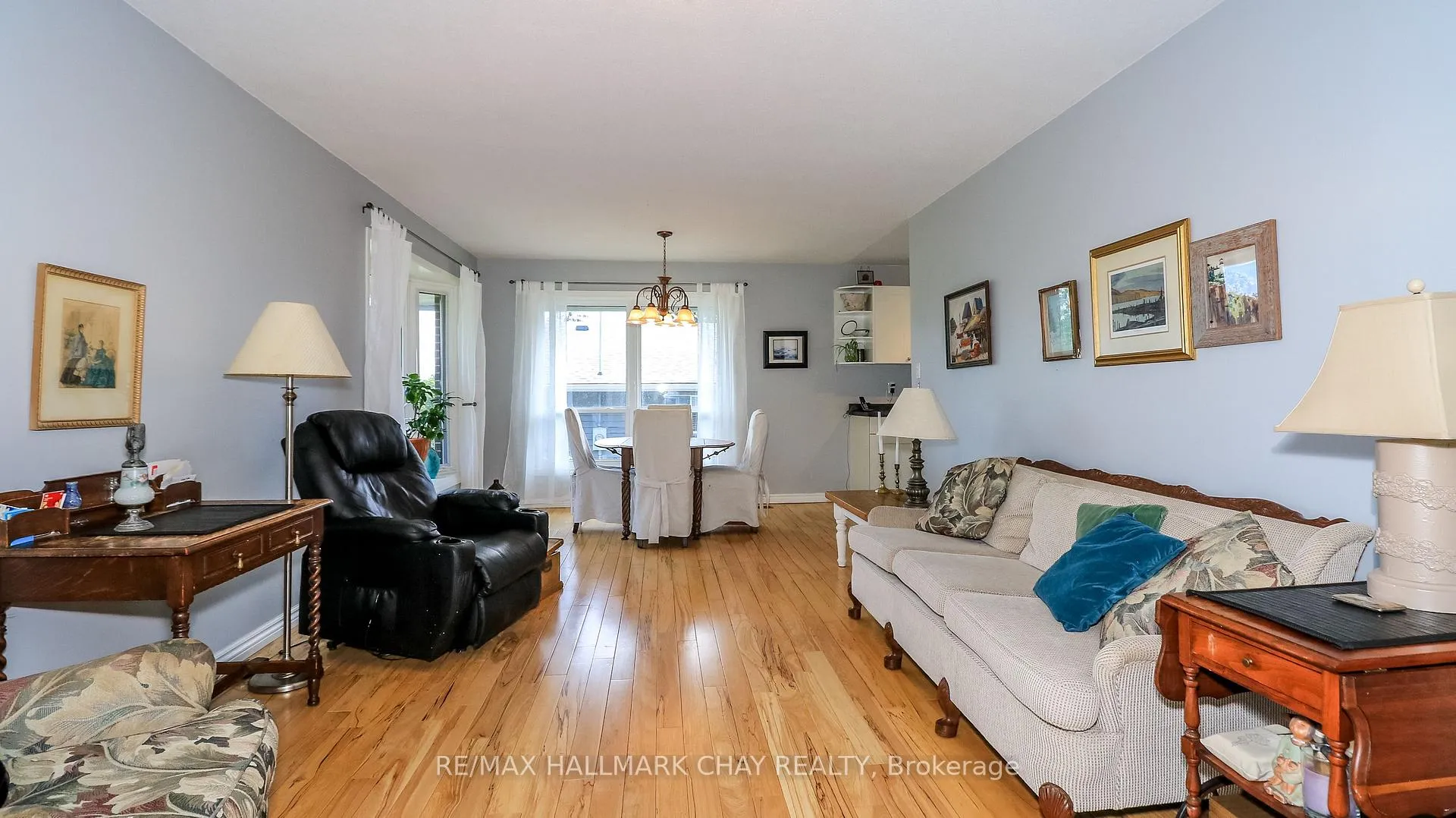 Photo 5 of 15 Murray Street, Orillia — HOMEH
