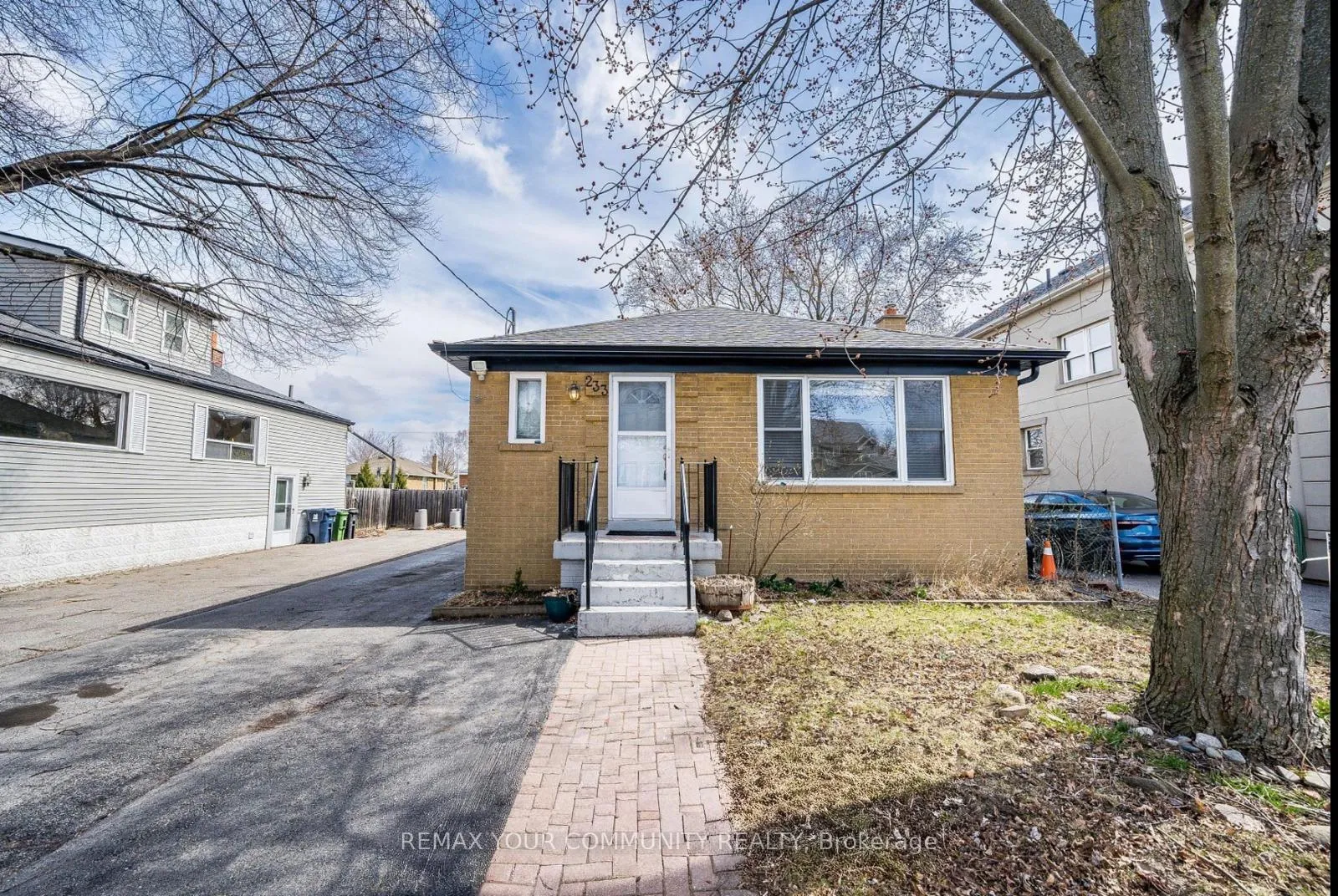 Photo 1 of Unit Upper, 233 Beta Street, Etobicoke, Alderwood — HOMEH
