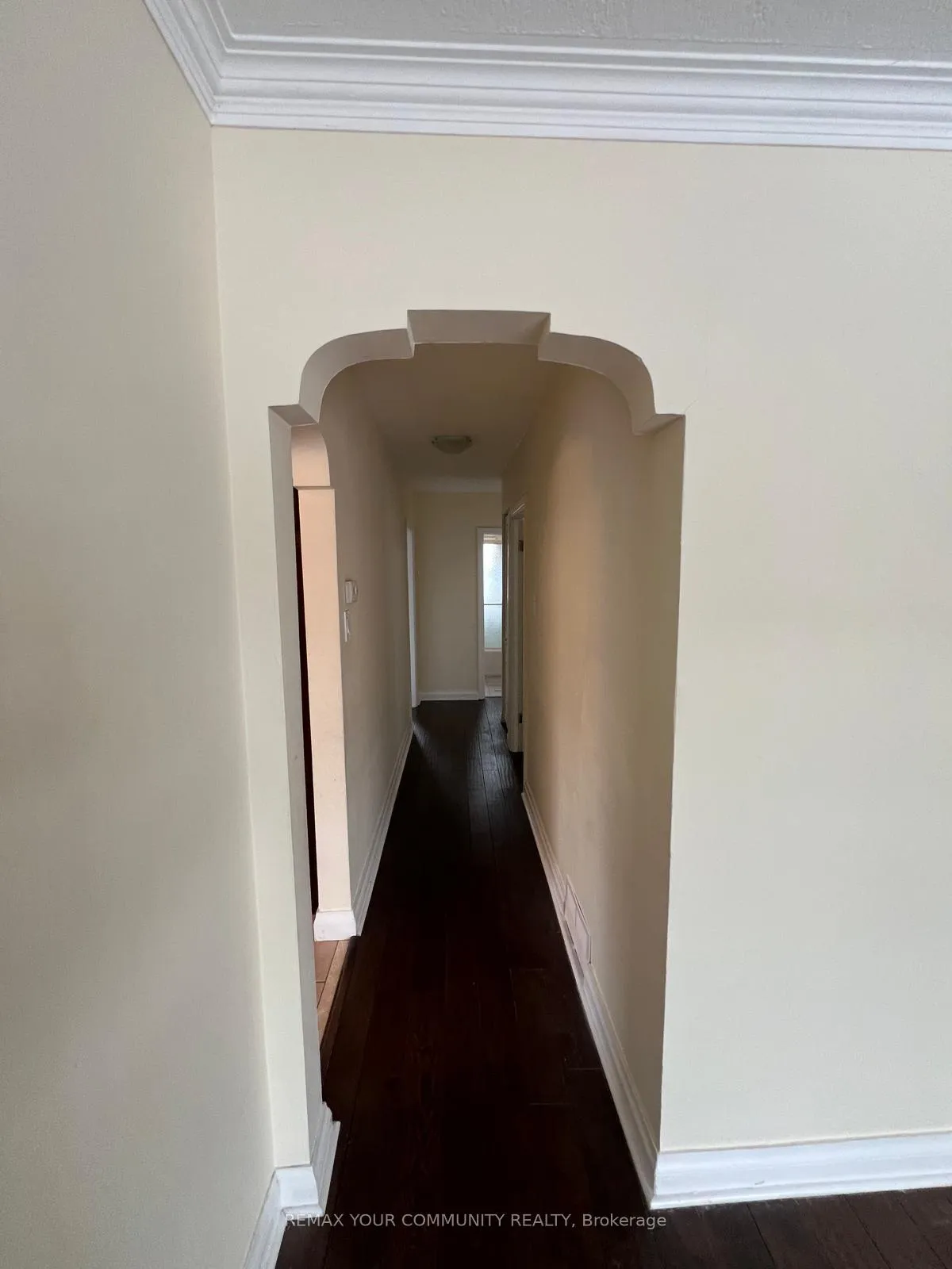 Photo 4 of Unit Upper, 233 Beta Street, Etobicoke, Alderwood — HOMEH