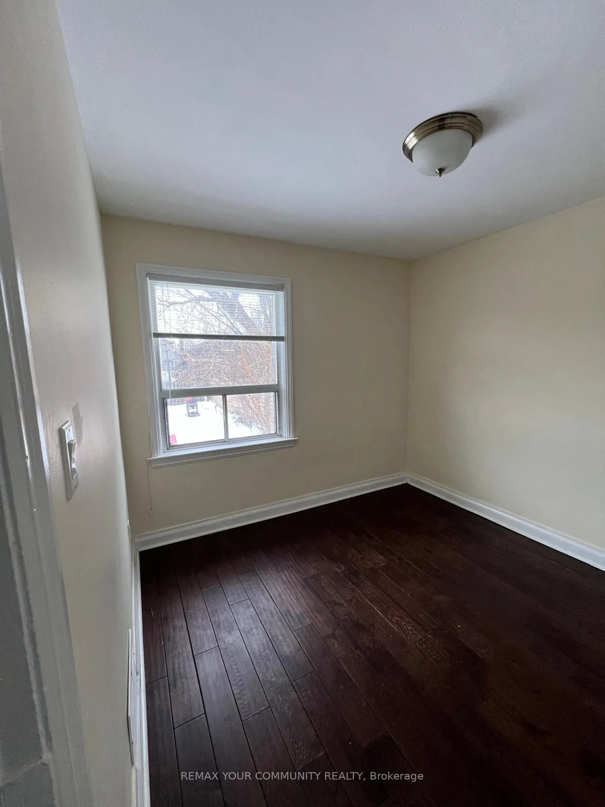 Photo 12 of Unit Upper, 233 Beta Street, Etobicoke, Alderwood — HOMEH