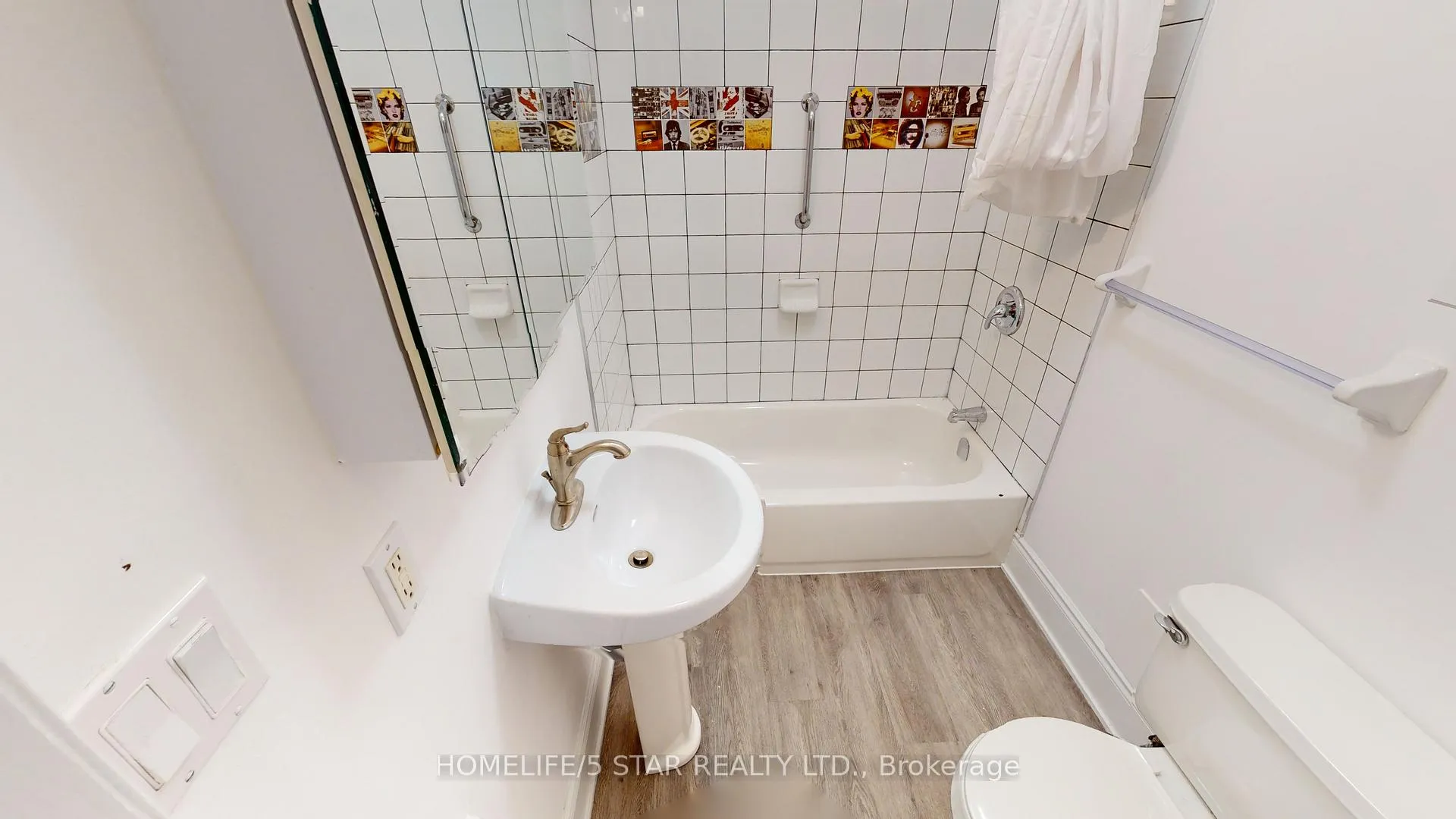 Photo 18 of Unit 211, 1152 Gerrard Street E, Toronto, South Riverdale — HOMEH