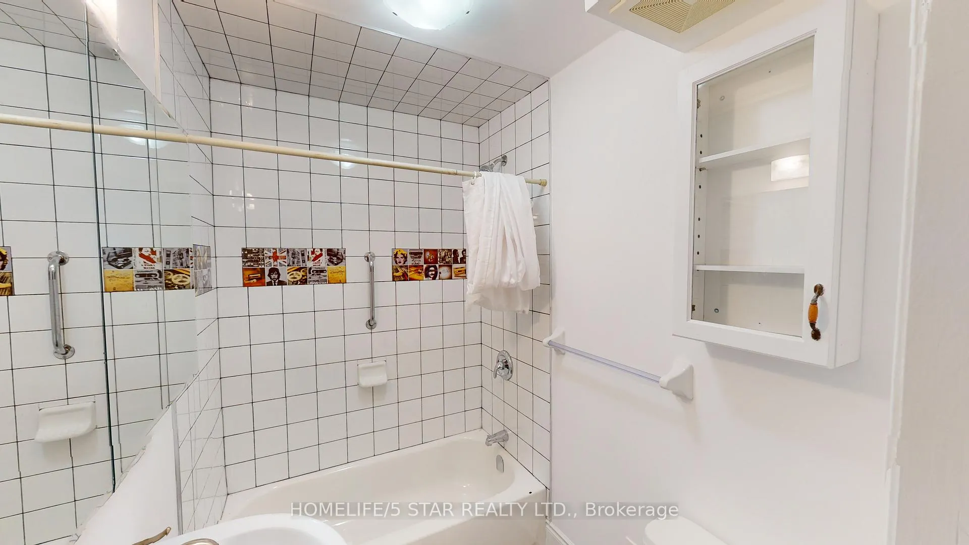 Photo 19 of Unit 211, 1152 Gerrard Street E, Toronto, South Riverdale — HOMEH