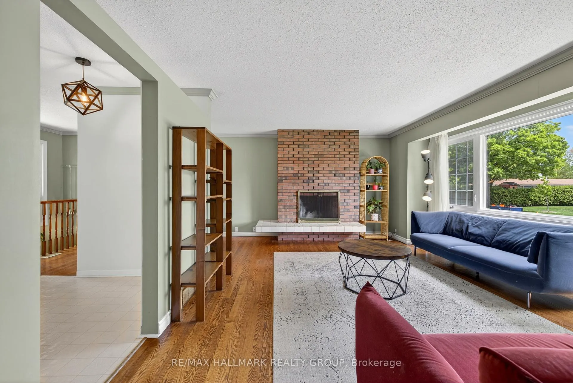 Photo 6 of 53 Farlane Boulevard, Ottawa, City View/Skyline/Fisher Heights/Parkwood Hills — HOMEH