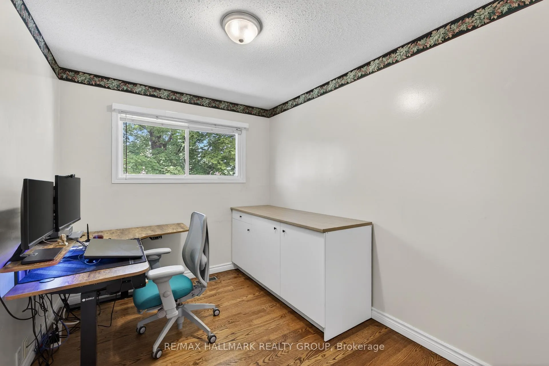 Photo 26 of 53 Farlane Boulevard, Ottawa, City View/Skyline/Fisher Heights/Parkwood Hills — HOMEH