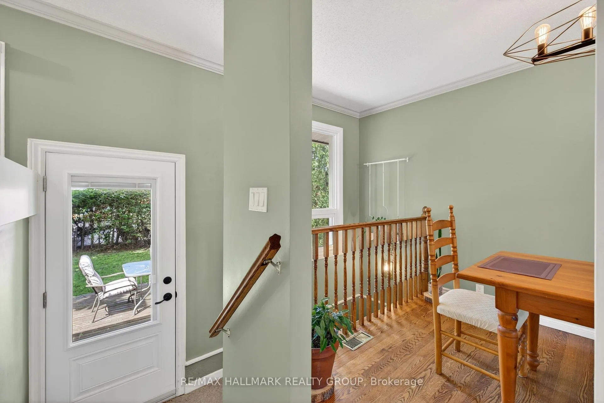Photo 29 of 53 Farlane Boulevard, Ottawa, City View/Skyline/Fisher Heights/Parkwood Hills — HOMEH