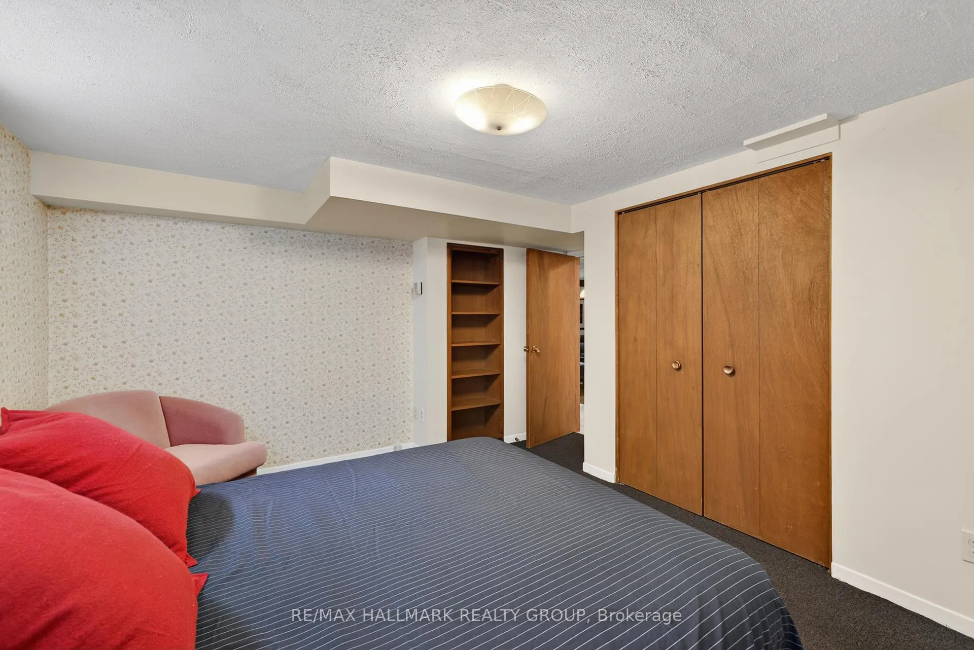 Photo 39 of 53 Farlane Boulevard, Ottawa, City View/Skyline/Fisher Heights/Parkwood Hills — HOMEH