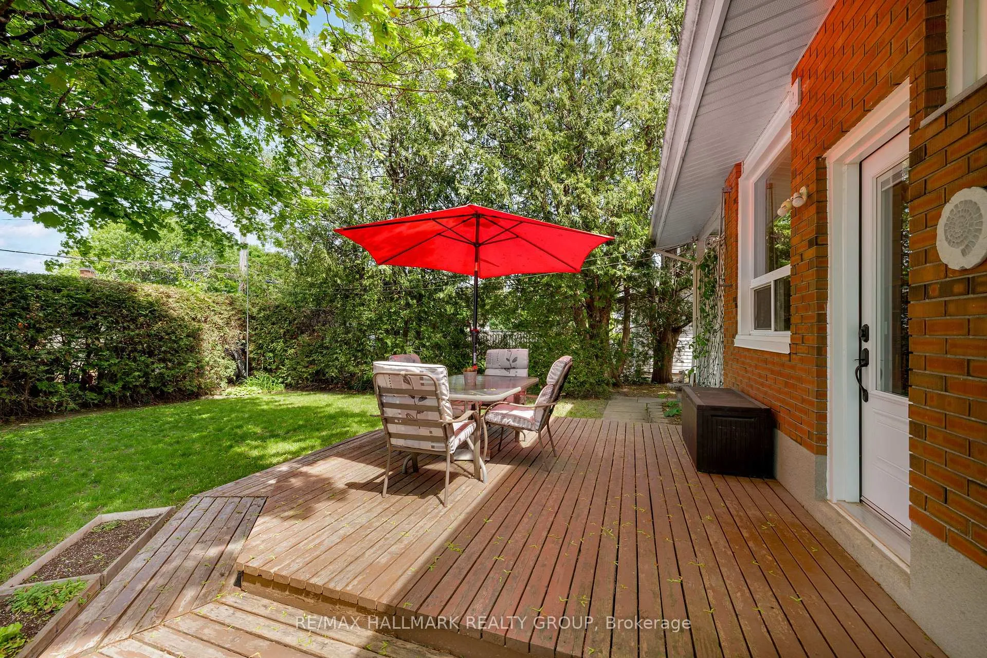 Photo 45 of 53 Farlane Boulevard, Ottawa, City View/Skyline/Fisher Heights/Parkwood Hills — HOMEH