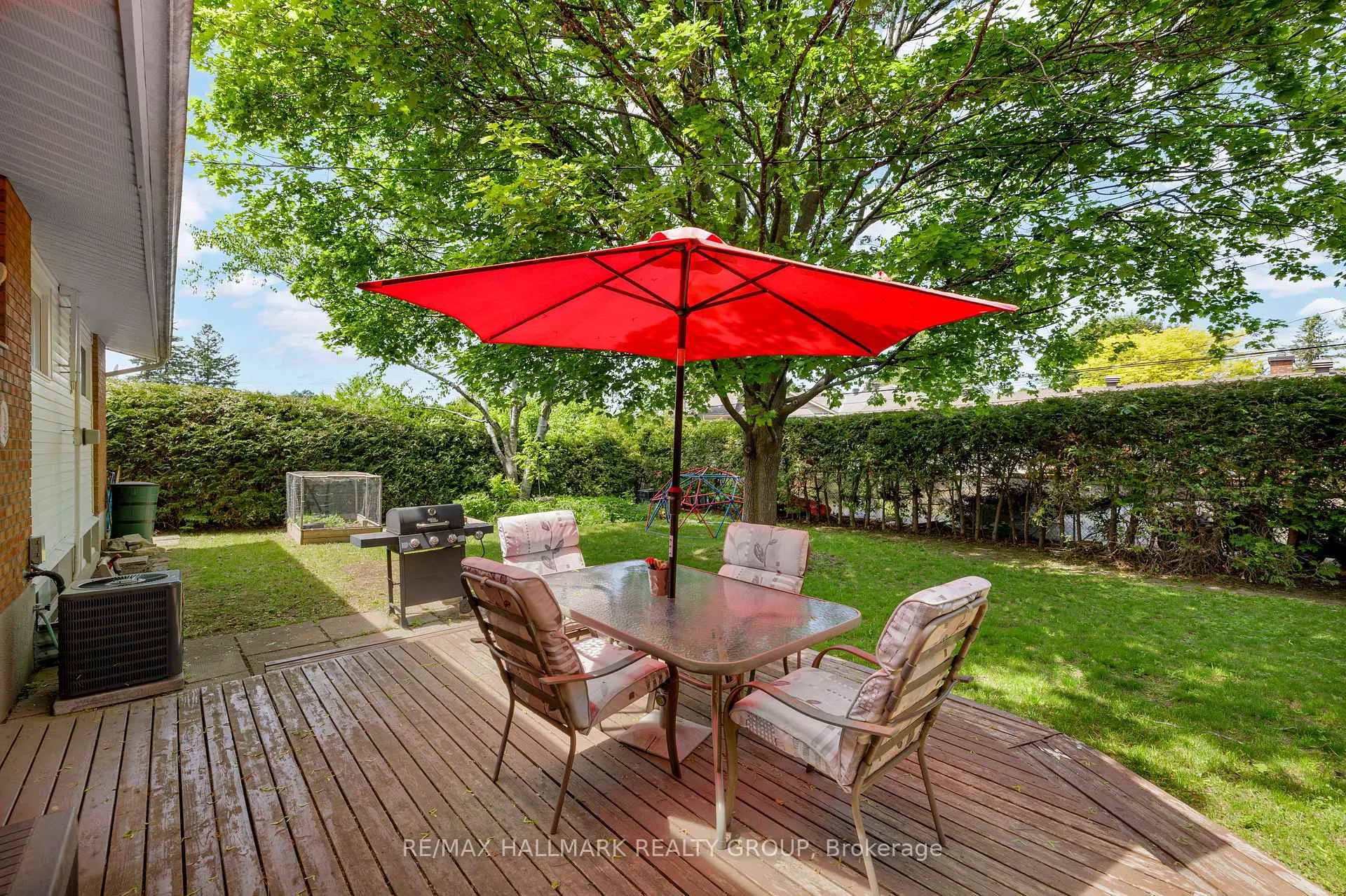 Photo 47 of 53 Farlane Boulevard, Ottawa, City View/Skyline/Fisher Heights/Parkwood Hills — HOMEH