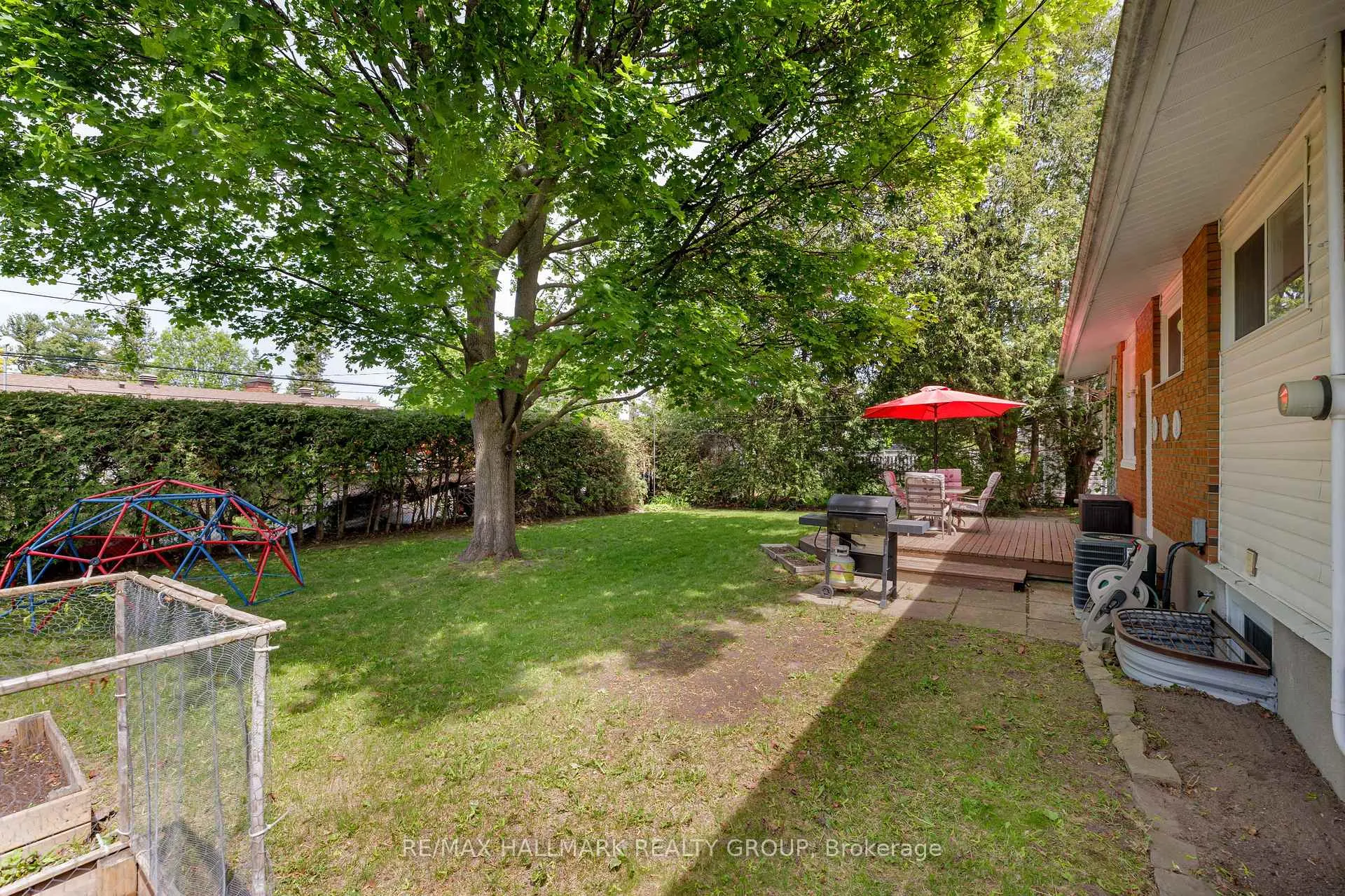 Photo 48 of 53 Farlane Boulevard, Ottawa, City View/Skyline/Fisher Heights/Parkwood Hills — HOMEH