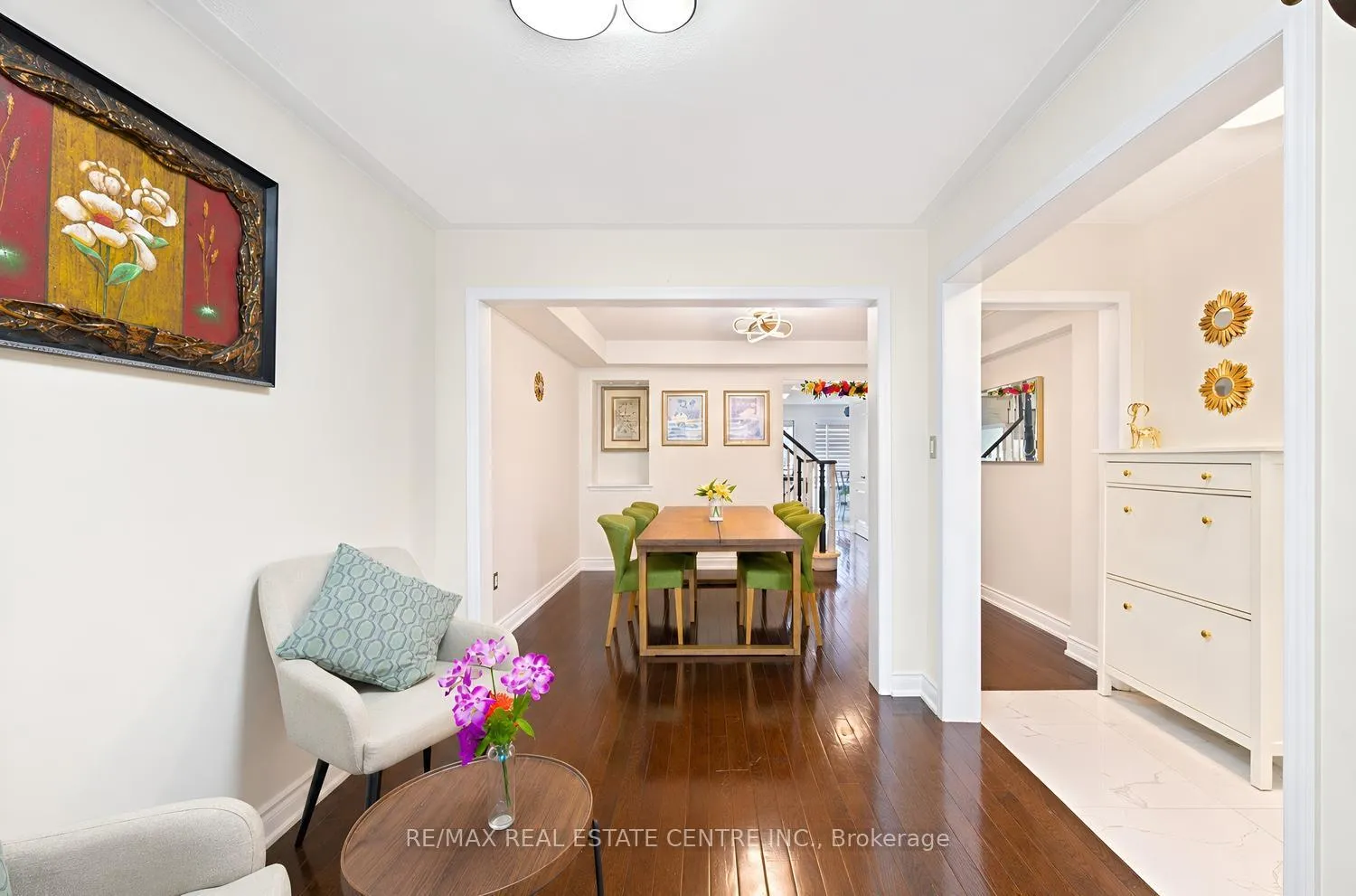 Photo 9 of 969 Philbrook Drive, Milton, Coates — HOMEH