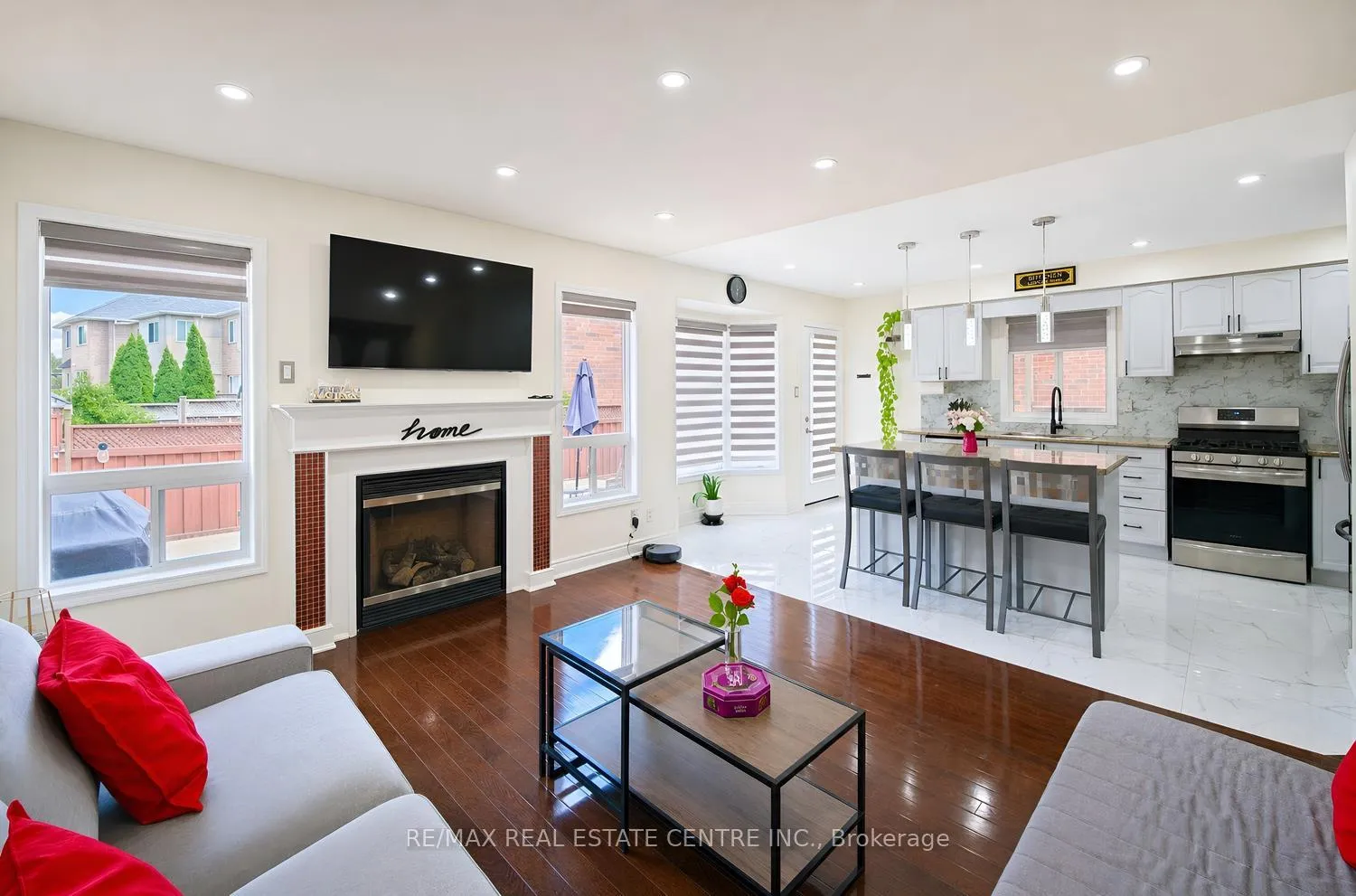 Photo 13 of 969 Philbrook Drive, Milton, Coates — HOMEH