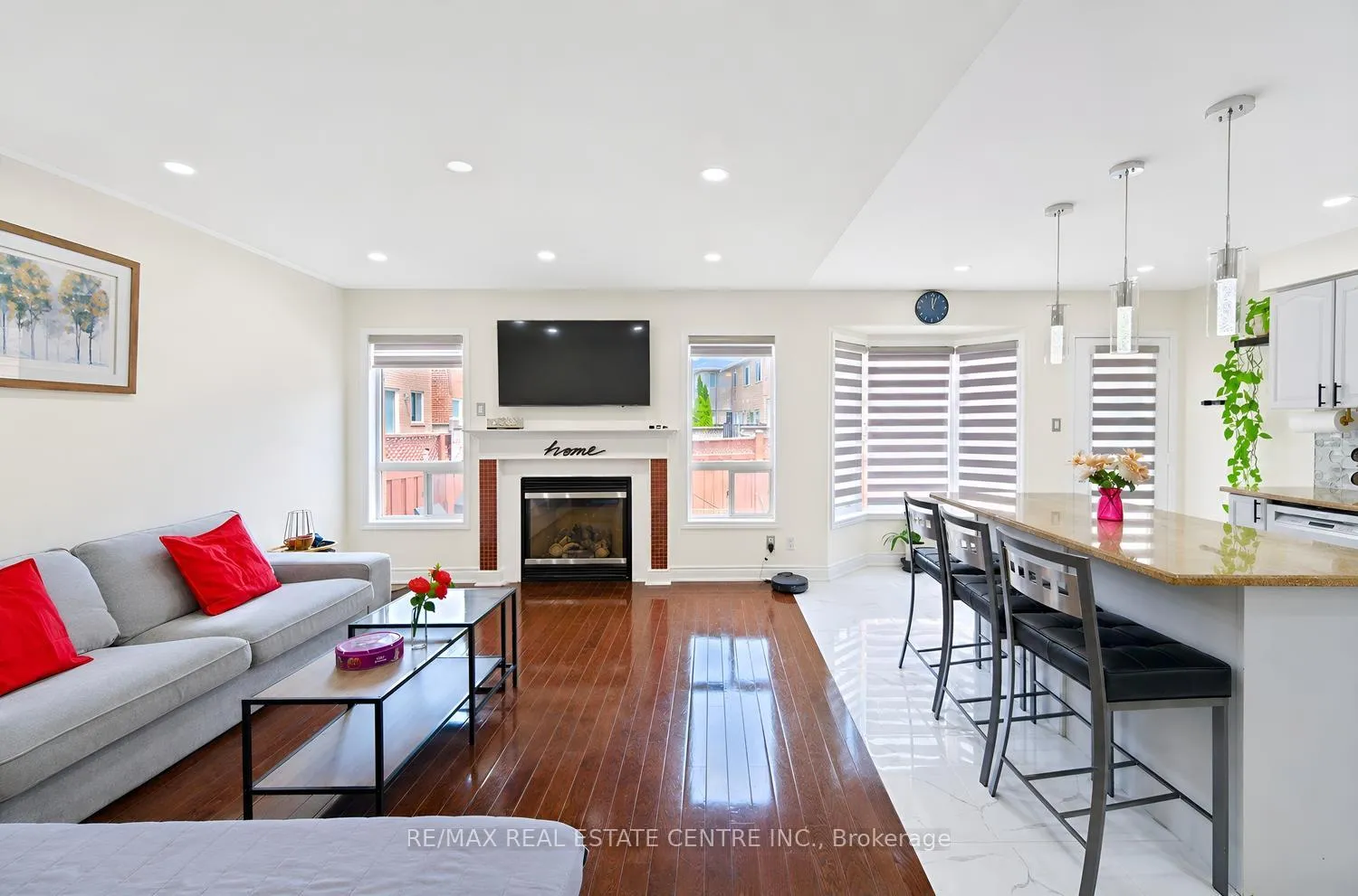 Photo 14 of 969 Philbrook Drive, Milton, Coates — HOMEH