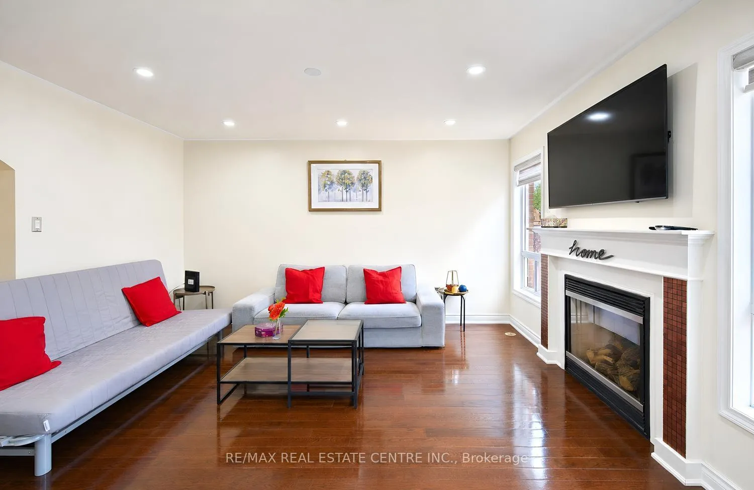 Photo 17 of 969 Philbrook Drive, Milton, Coates — HOMEH