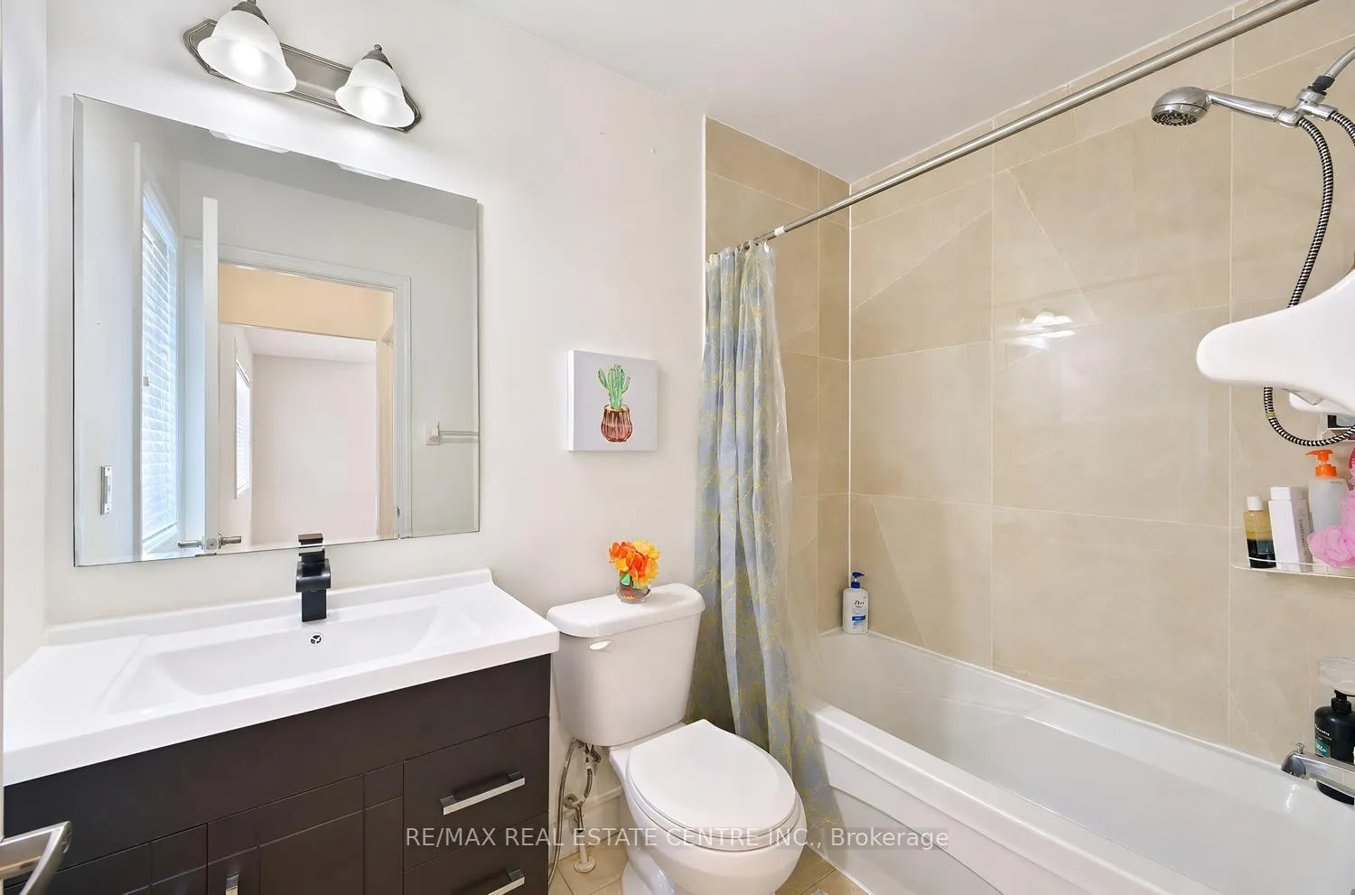 Photo 32 of 969 Philbrook Drive, Milton, Coates — HOMEH