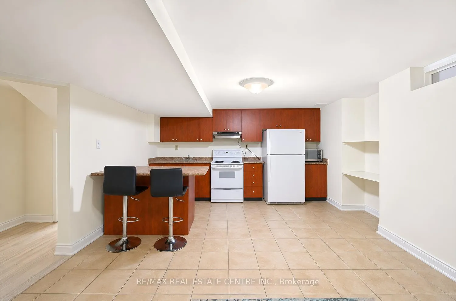 Photo 40 of 969 Philbrook Drive, Milton, Coates — HOMEH