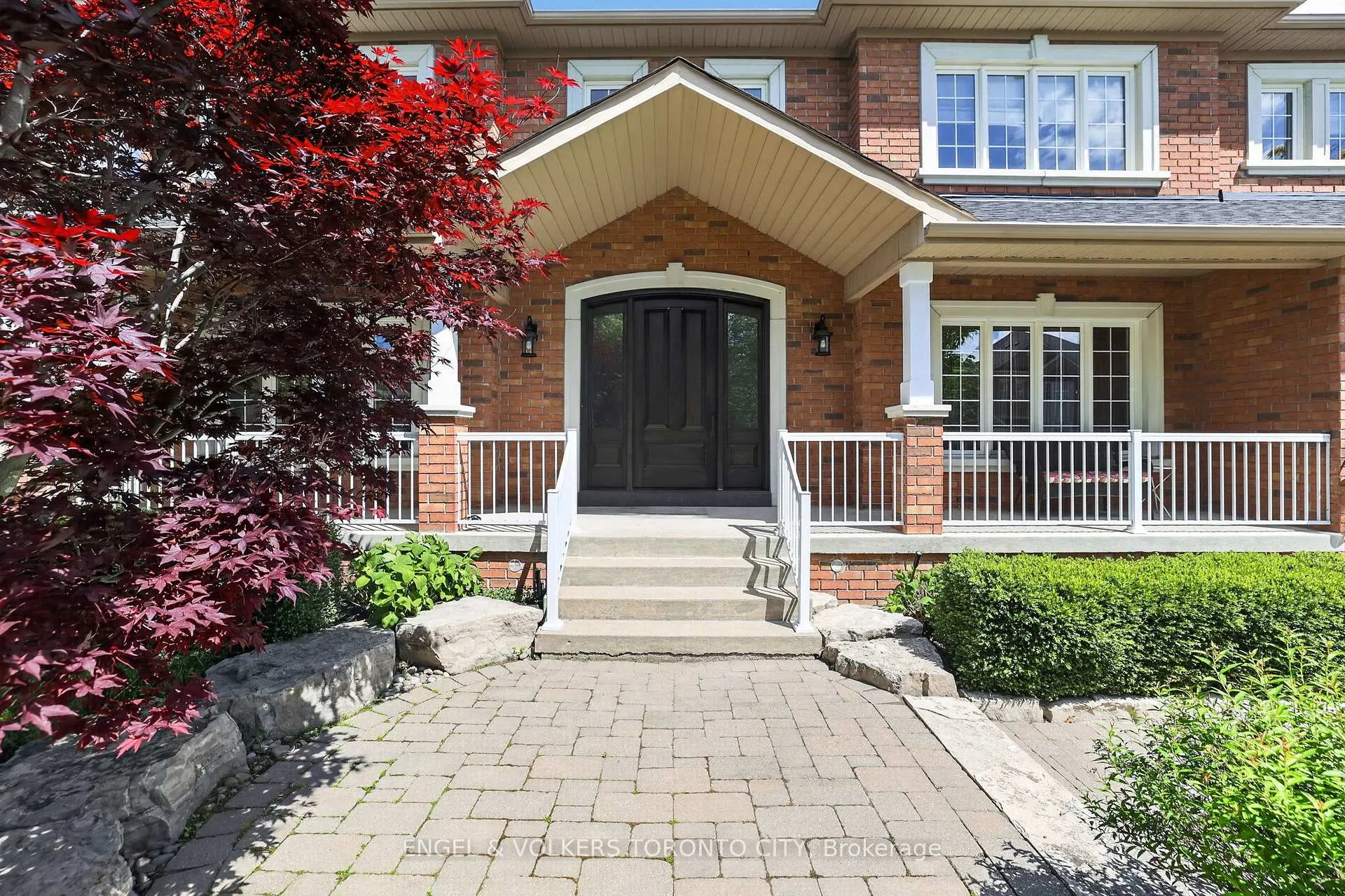 Photo 3 of 8 Duncton Wood Crescent, Aurora, Hills of St Andrew — HOMEH