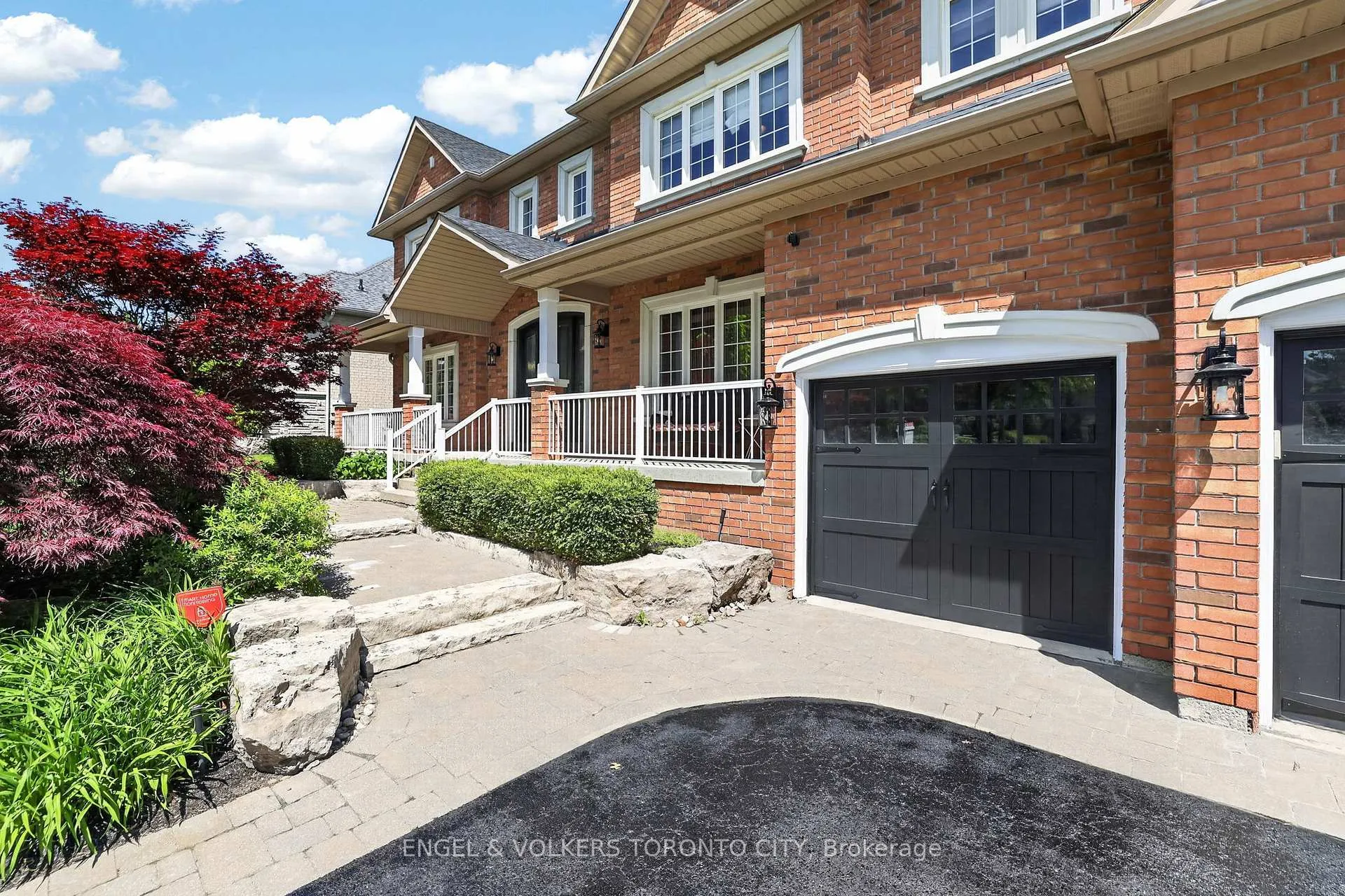 Photo 4 of 8 Duncton Wood Crescent, Aurora, Hills of St Andrew — HOMEH