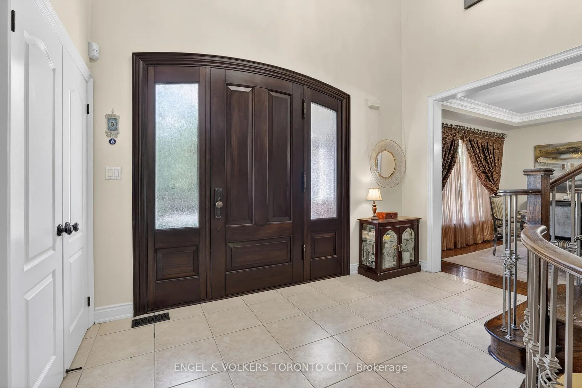 Photo 6 of 8 Duncton Wood Crescent, Aurora, Hills of St Andrew — HOMEH