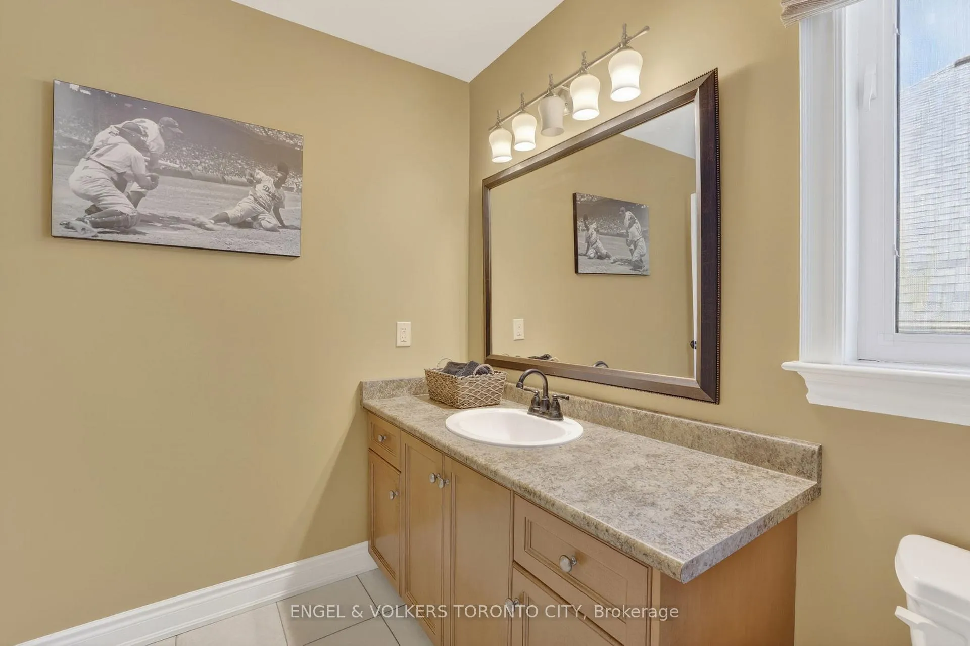 Photo 30 of 8 Duncton Wood Crescent, Aurora, Hills of St Andrew — HOMEH