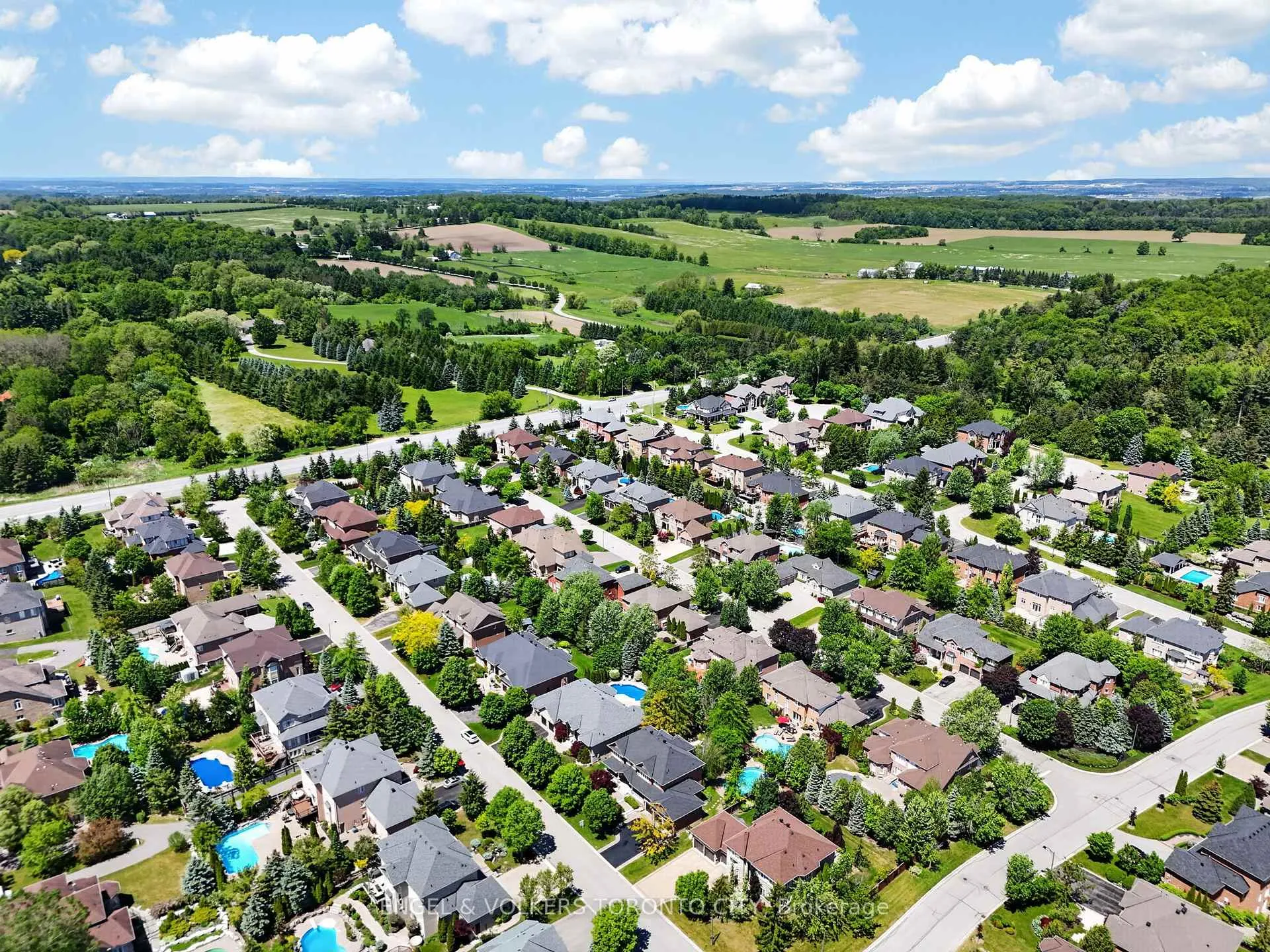 Photo 51 of 8 Duncton Wood Crescent, Aurora, Hills of St Andrew — HOMEH