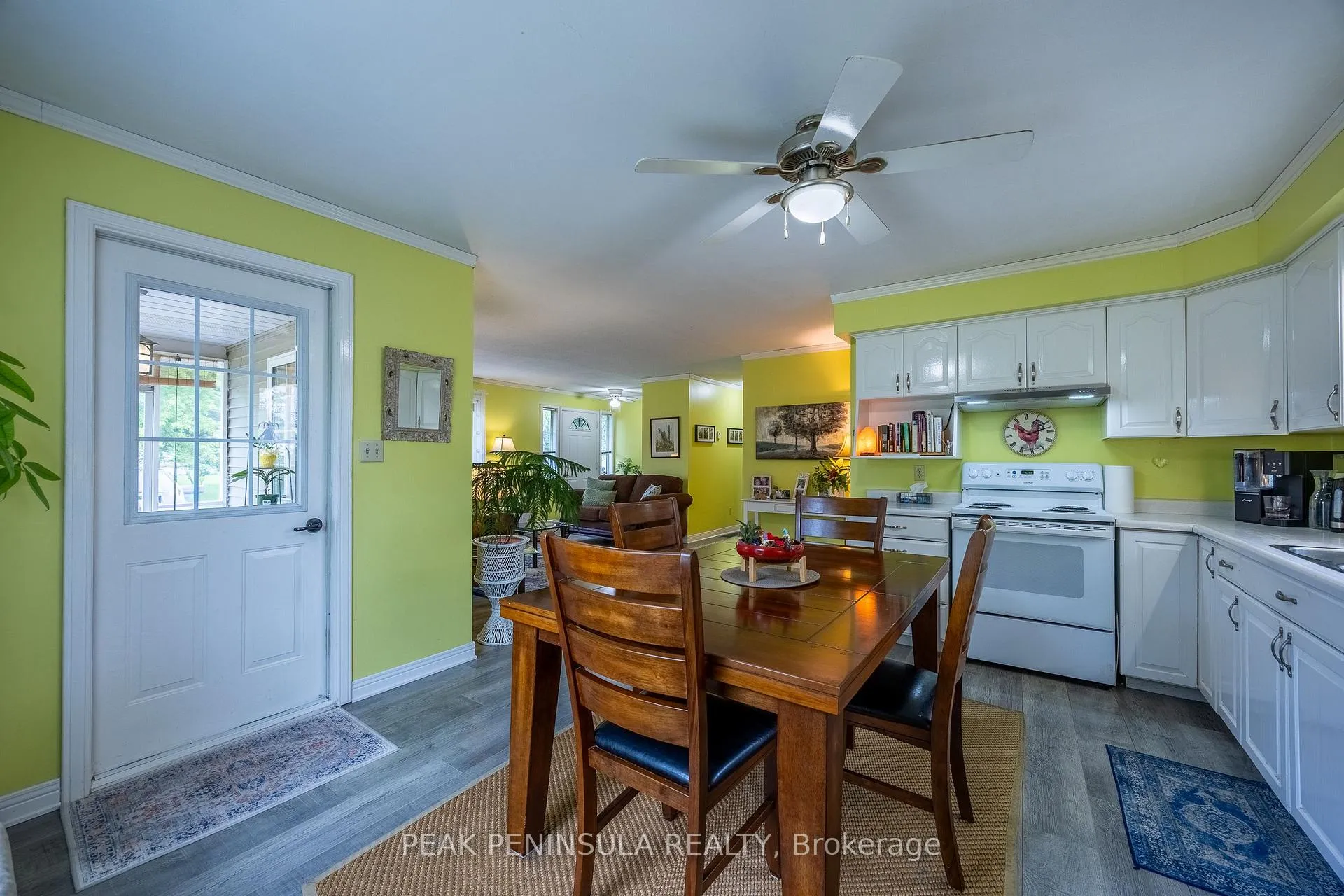 Photo 5 of 122 West Quarter Line Road, Norfolk, Port Rowan — HOMEH