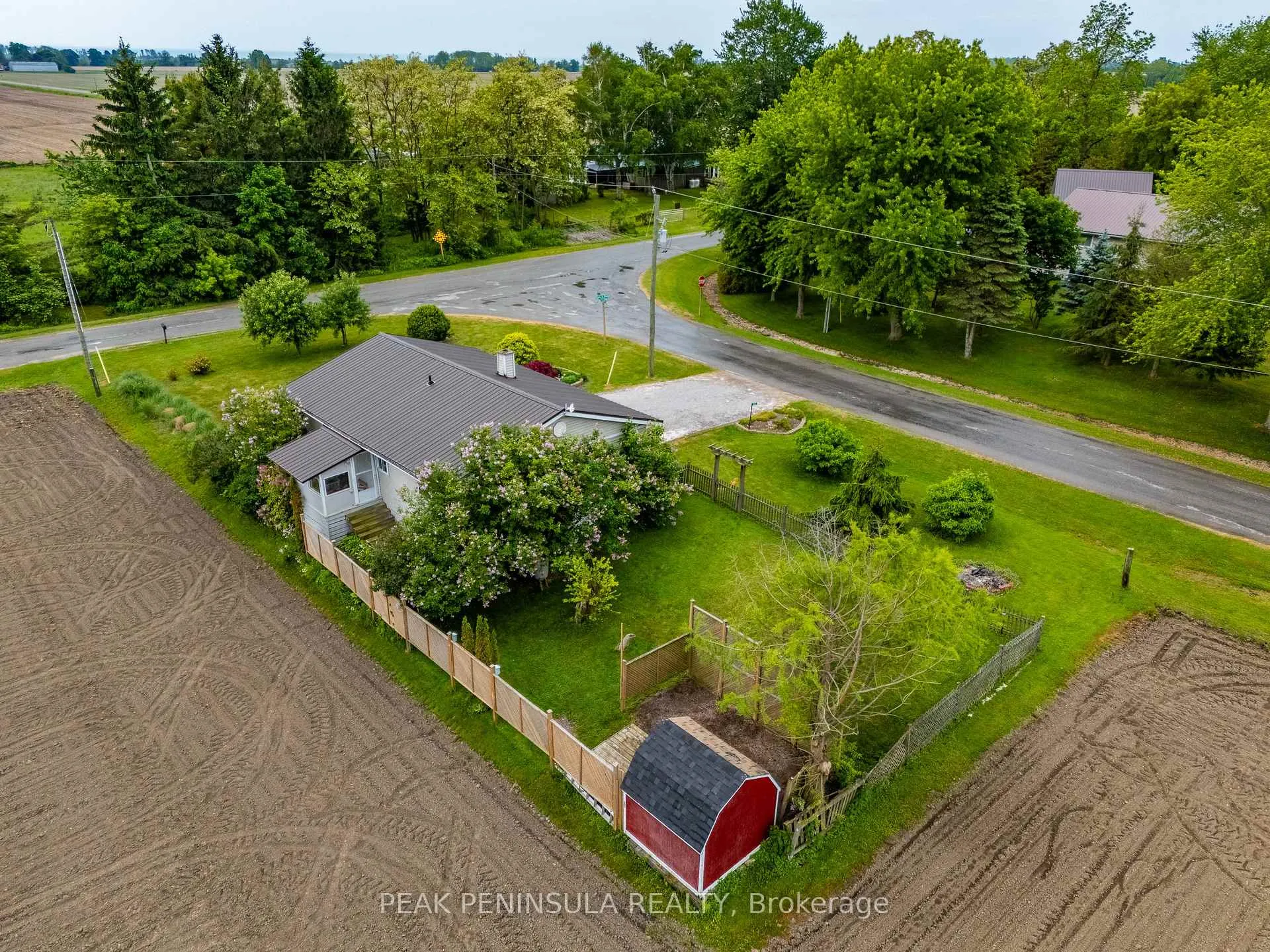 Photo 31 of 122 West Quarter Line Road, Norfolk, Port Rowan — HOMEH