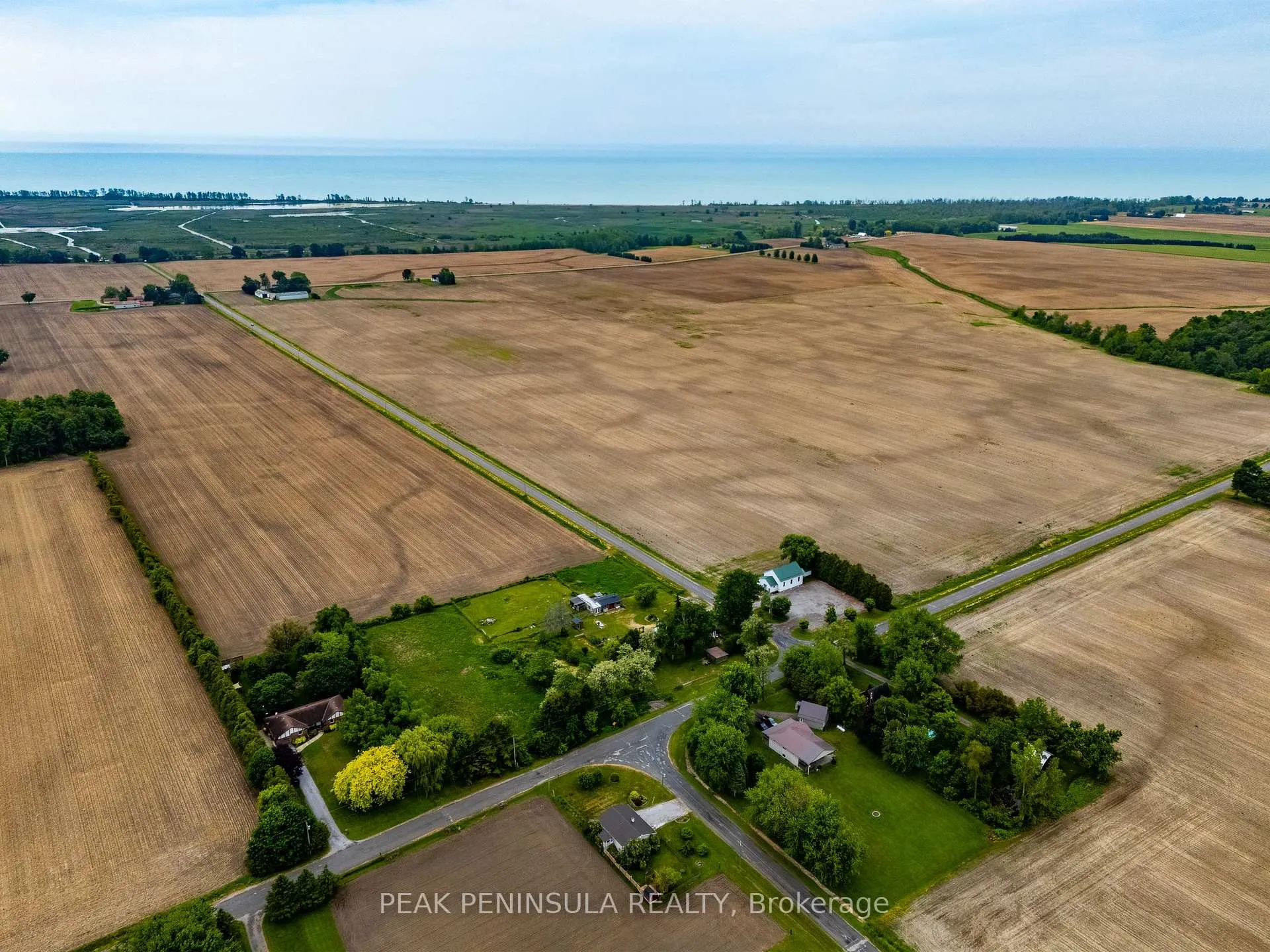 Photo 32 of 122 West Quarter Line Road, Norfolk, Port Rowan — HOMEH