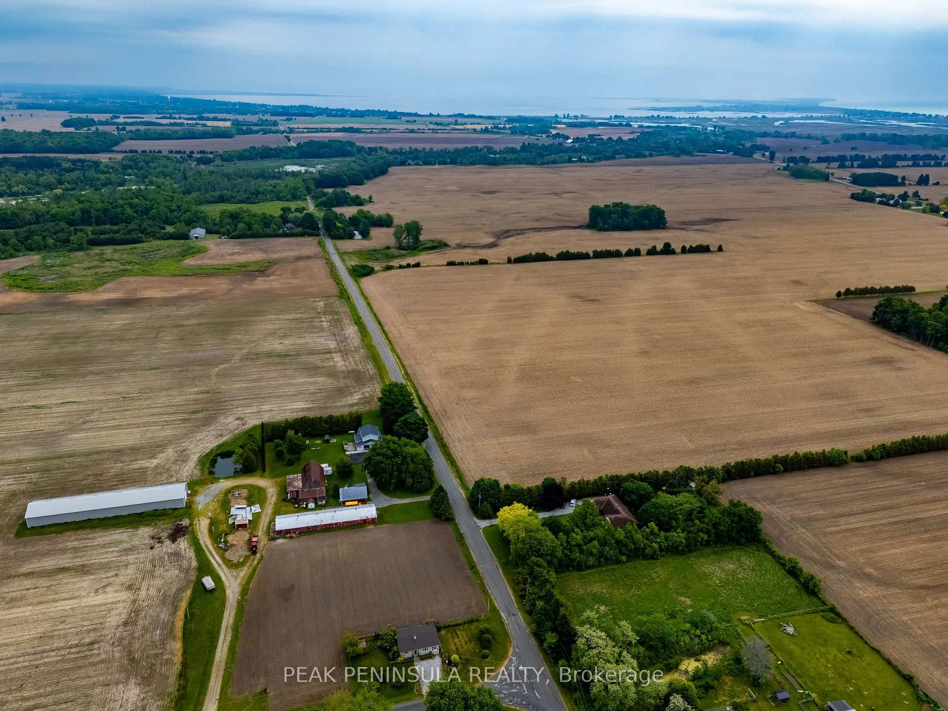 Photo 33 of 122 West Quarter Line Road, Norfolk, Port Rowan — HOMEH