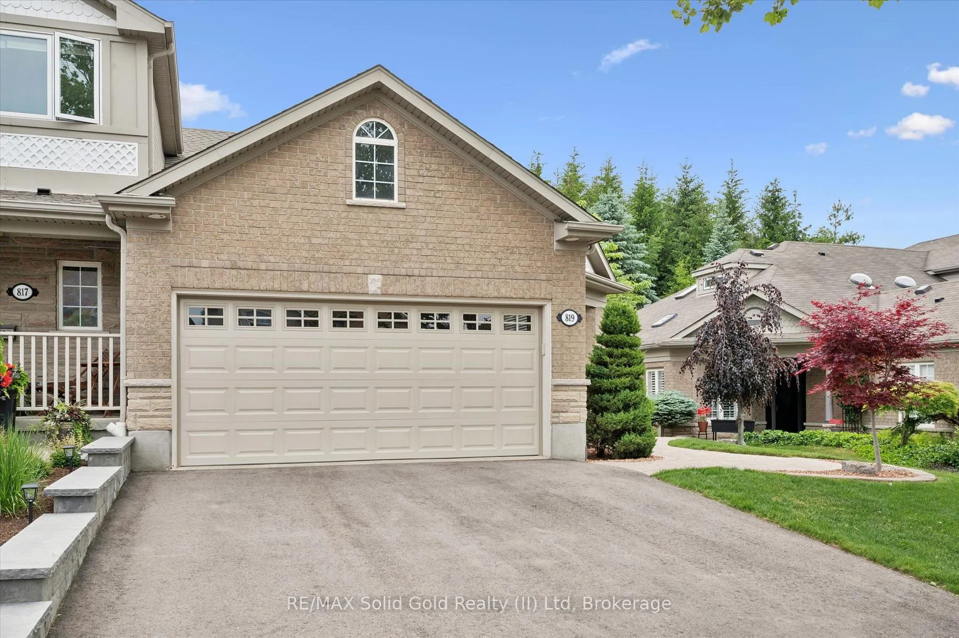 Photo 2 of 819 Creekside Drive, Waterloo — HOMEH
