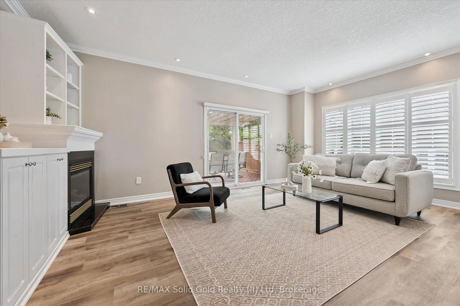 Photo 7 of 819 Creekside Drive, Waterloo — HOMEH