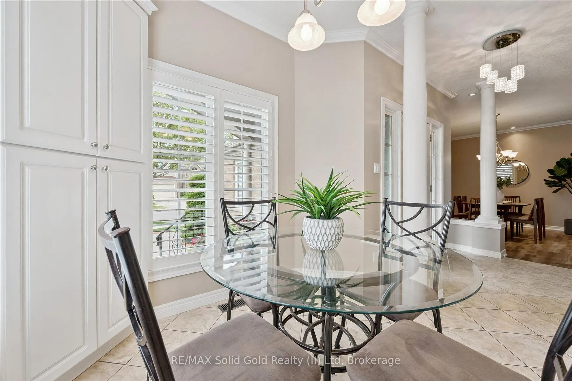 Photo 10 of 819 Creekside Drive, Waterloo — HOMEH