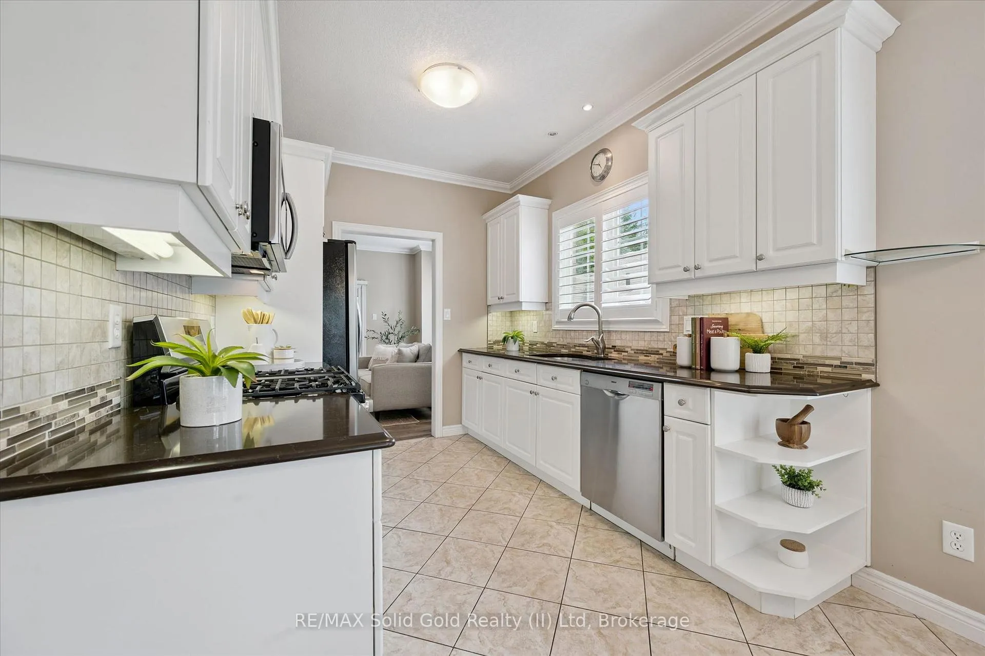 Photo 12 of 819 Creekside Drive, Waterloo — HOMEH