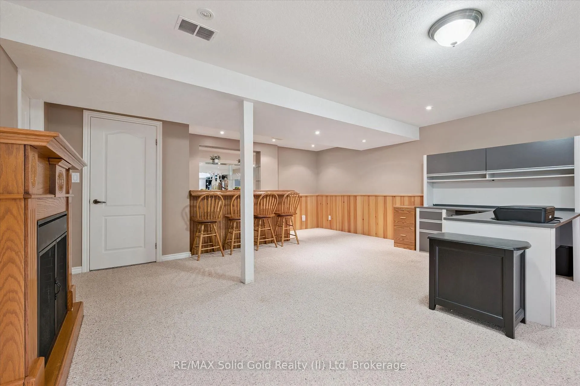 Photo 28 of 819 Creekside Drive, Waterloo — HOMEH