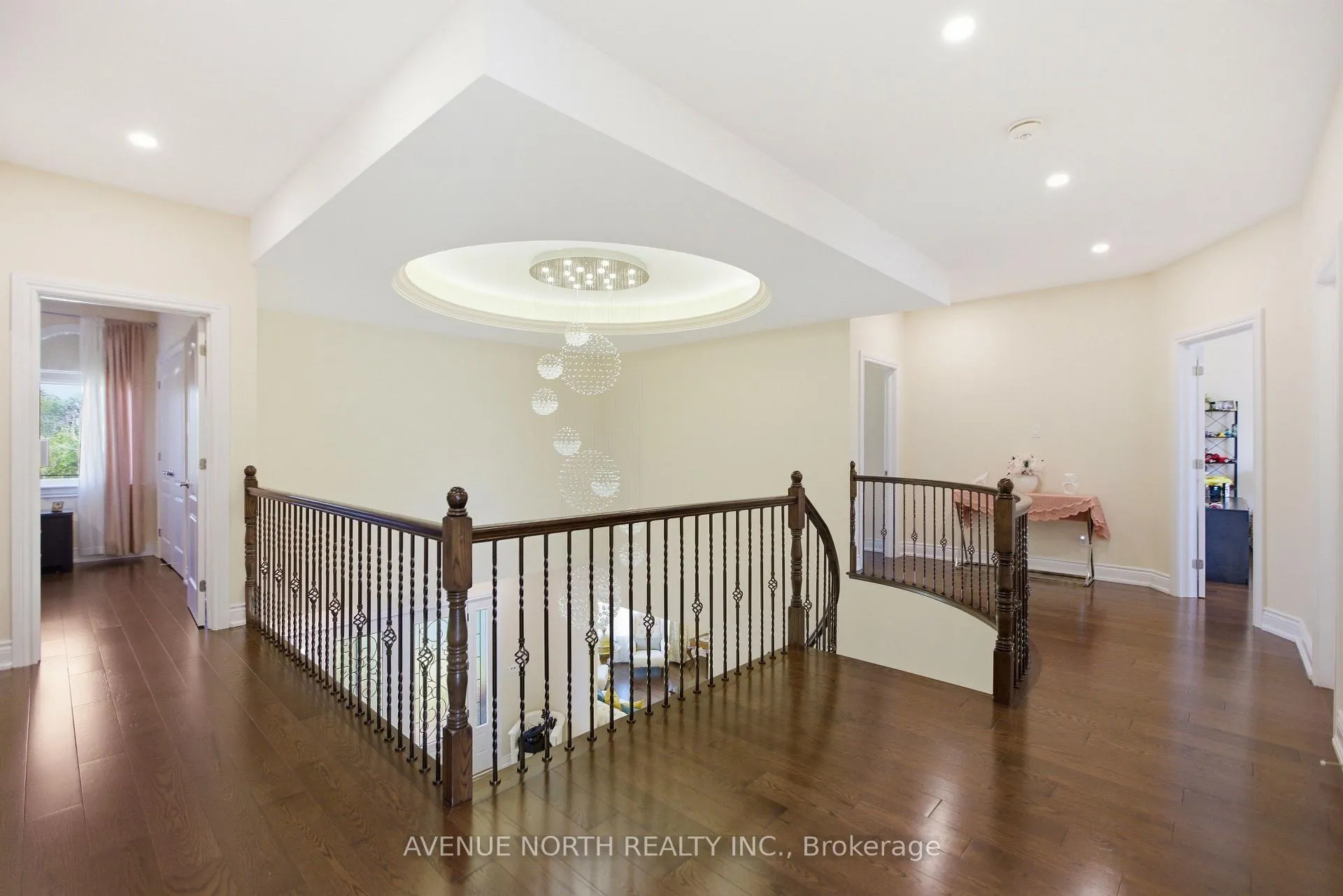 Photo 24 of 699 Ballycastle Crescent, Ottawa, Riverside South — HOMEH