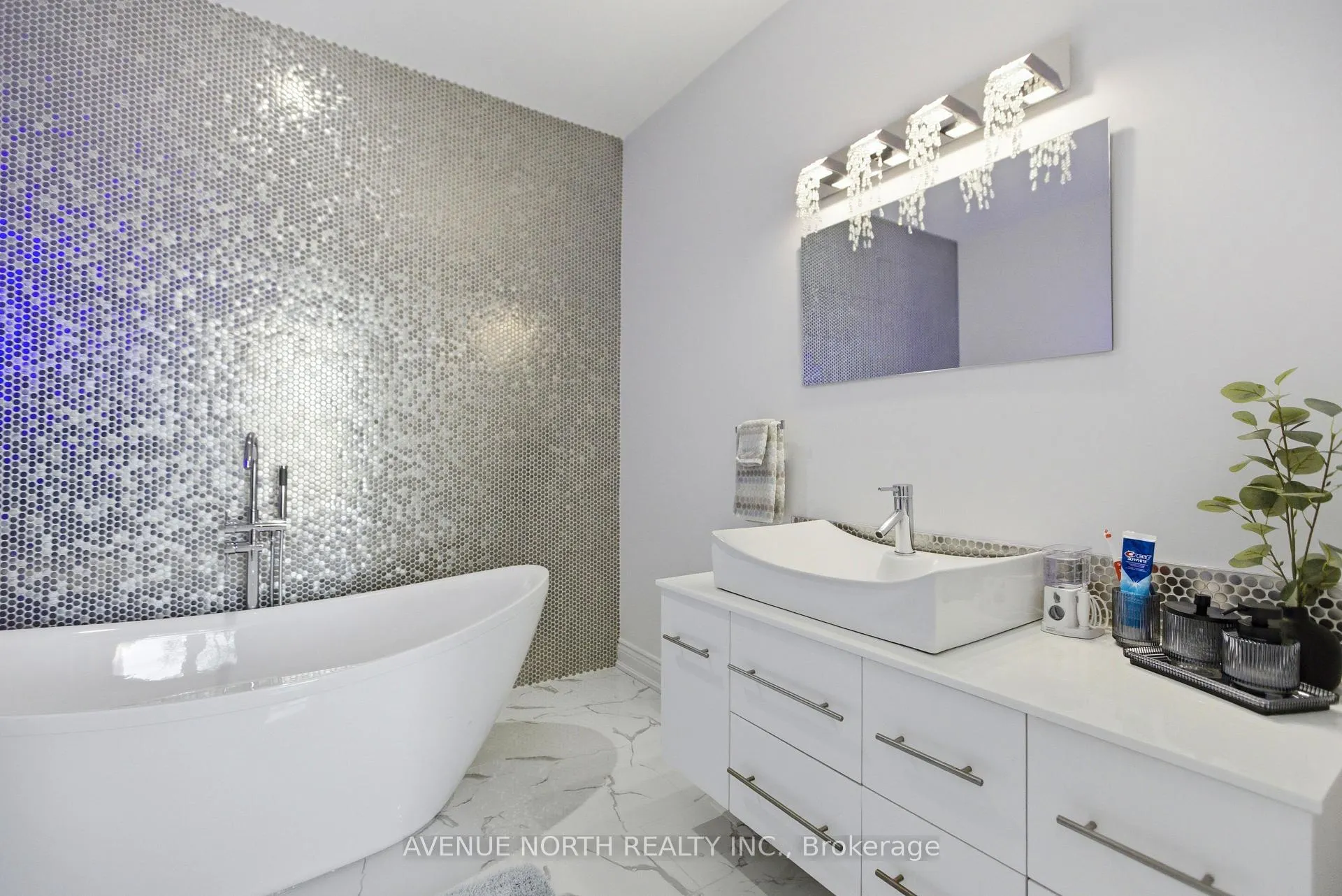 Photo 30 of 699 Ballycastle Crescent, Ottawa, Riverside South — HOMEH