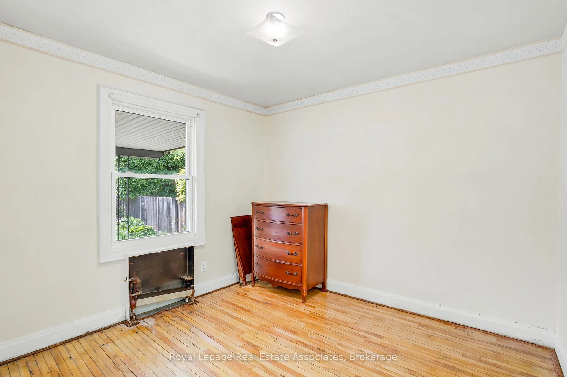 Photo 15 of 12 Parkview Row, Hamilton, Dundas — HOMEH