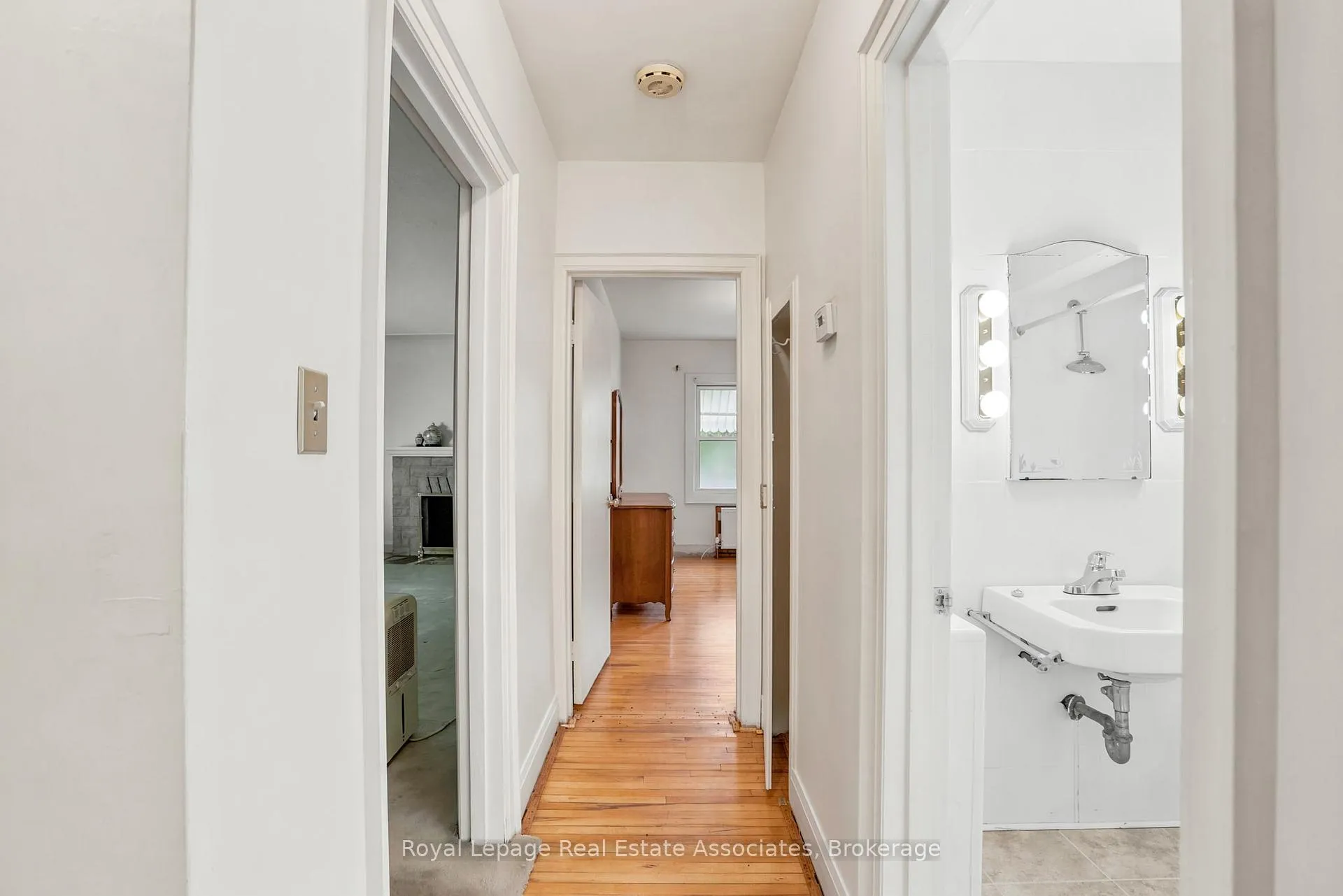 Photo 21 of 12 Parkview Row, Hamilton, Dundas — HOMEH
