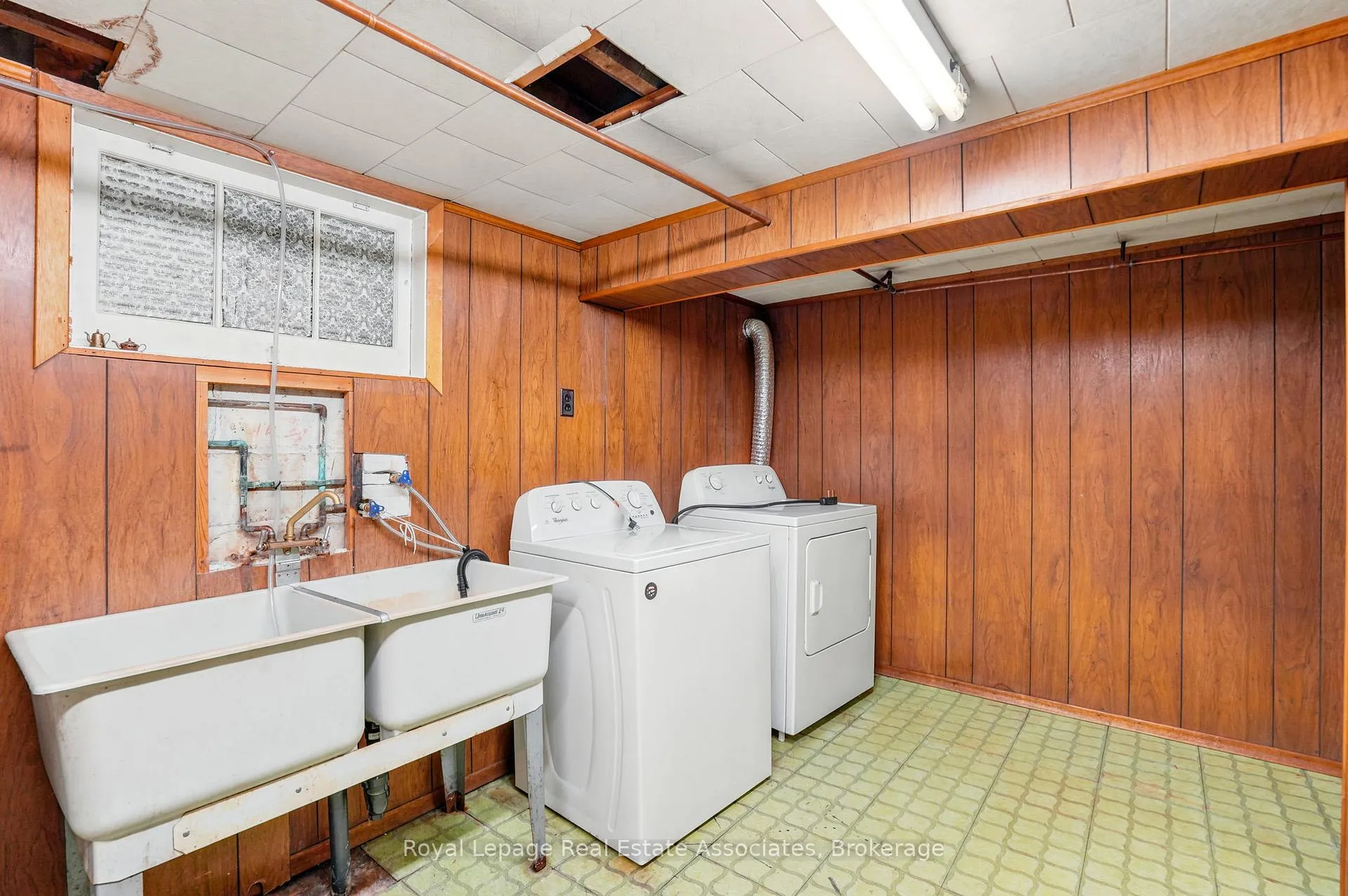 Photo 23 of 12 Parkview Row, Hamilton, Dundas — HOMEH