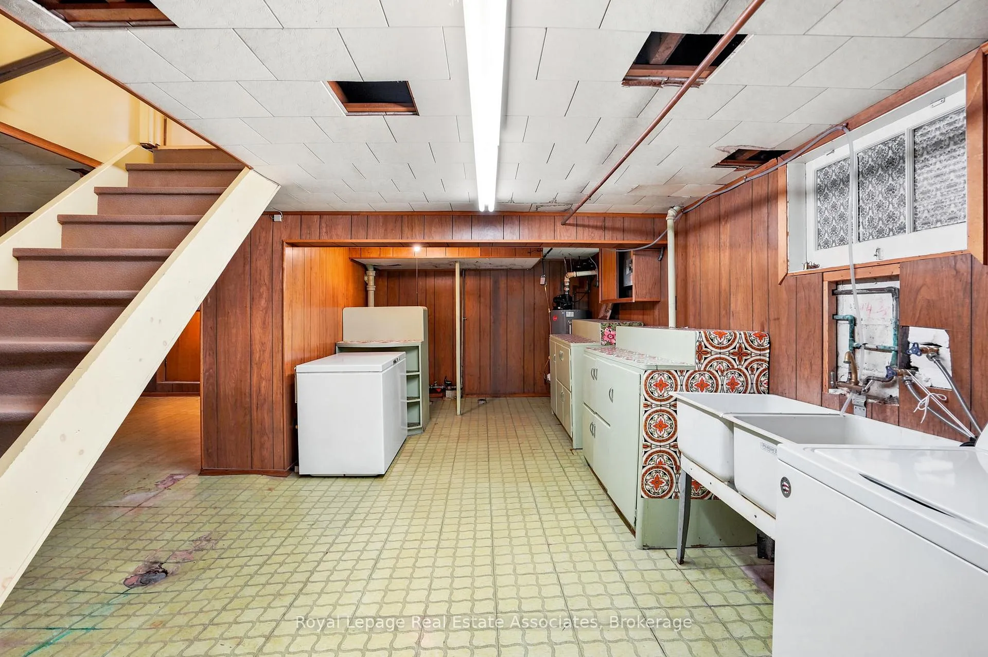 Photo 24 of 12 Parkview Row, Hamilton, Dundas — HOMEH