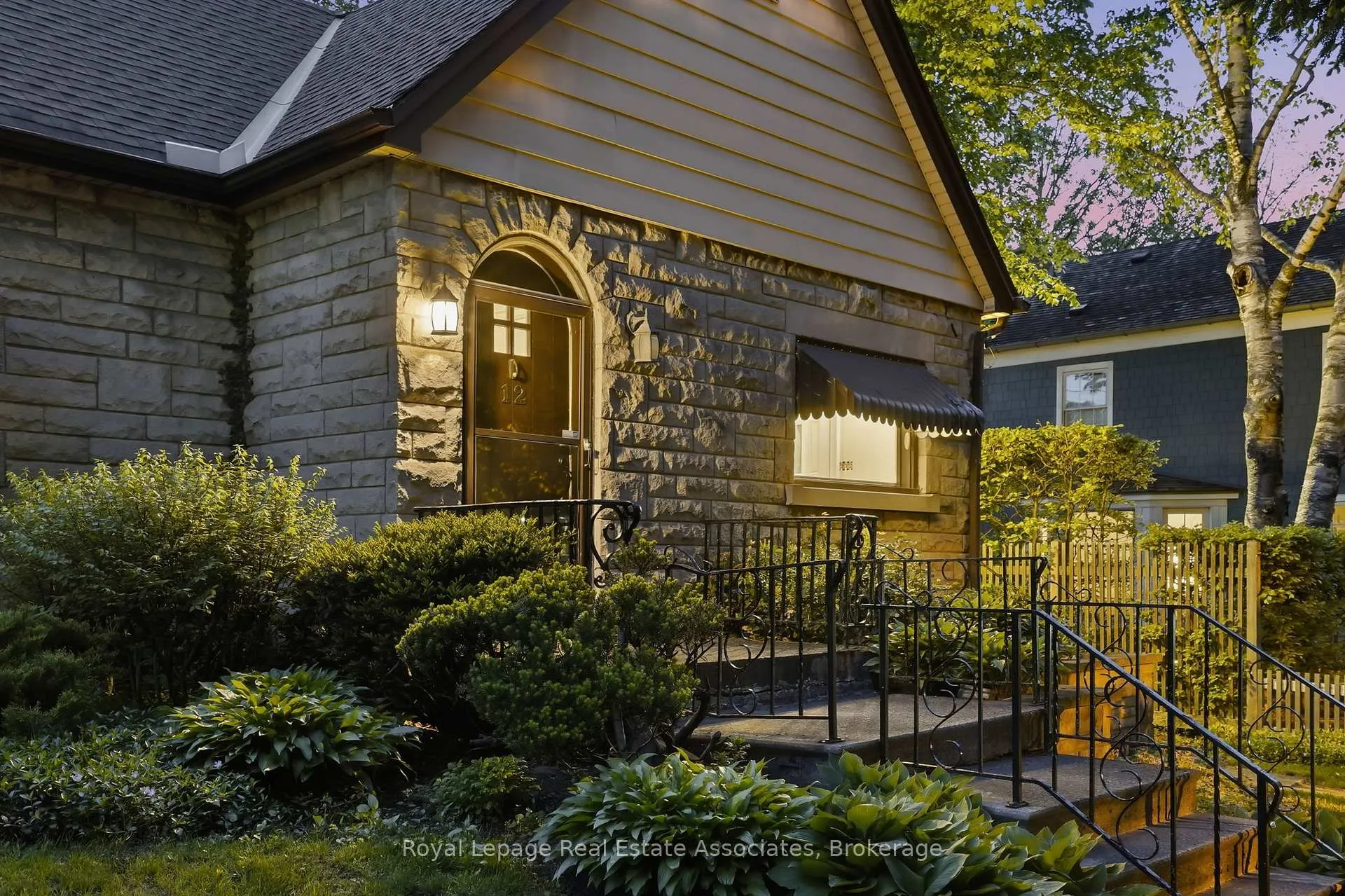 Photo 44 of 12 Parkview Row, Hamilton, Dundas — HOMEH