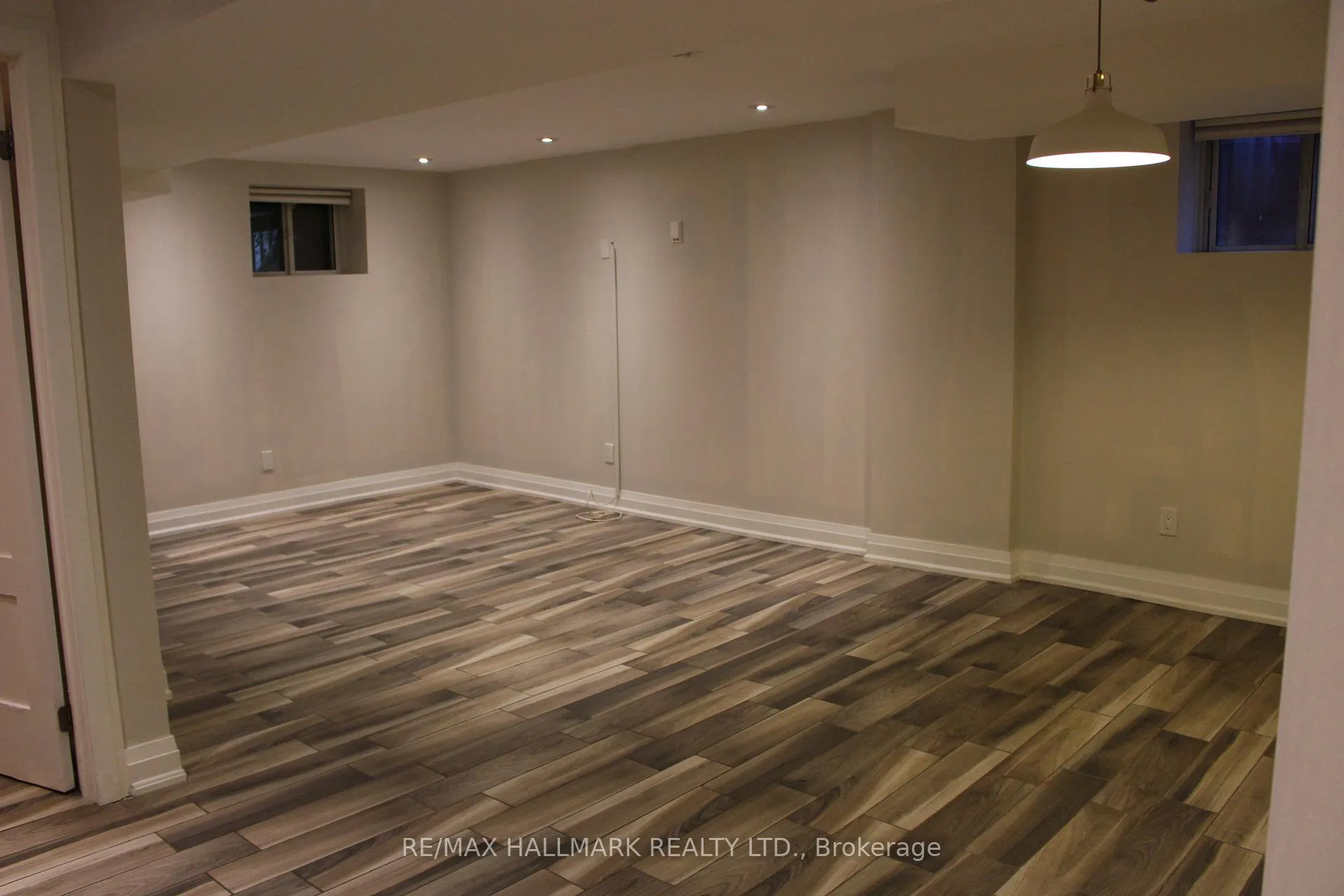 Photo 10 of Unit Lower, 41 Treeview Drive, Etobicoke, Alderwood — HOMEH