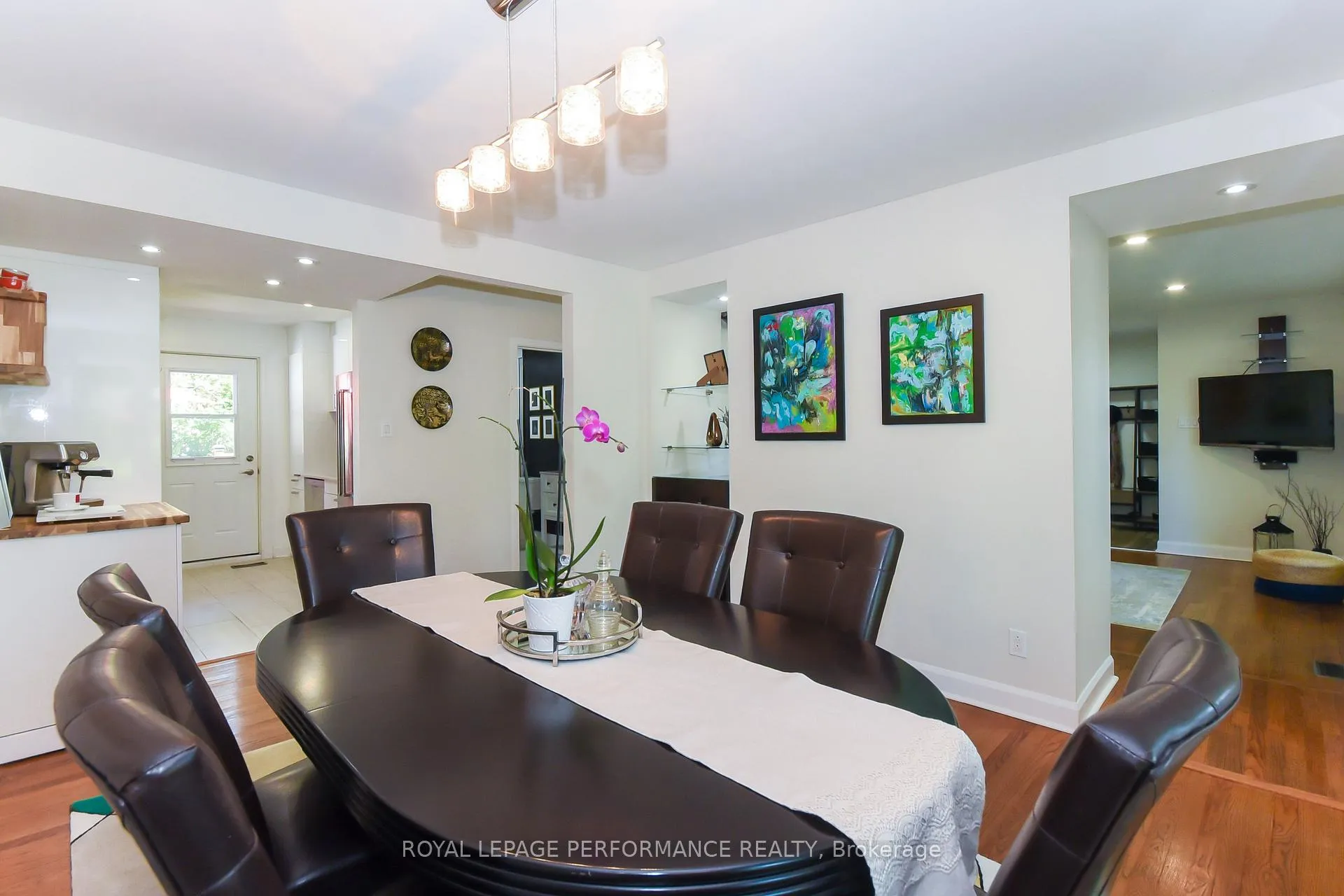 Photo 11 of 839 Nicholson Avenue, Ottawa, Mooneys Bay/Riverside Park — HOMEH