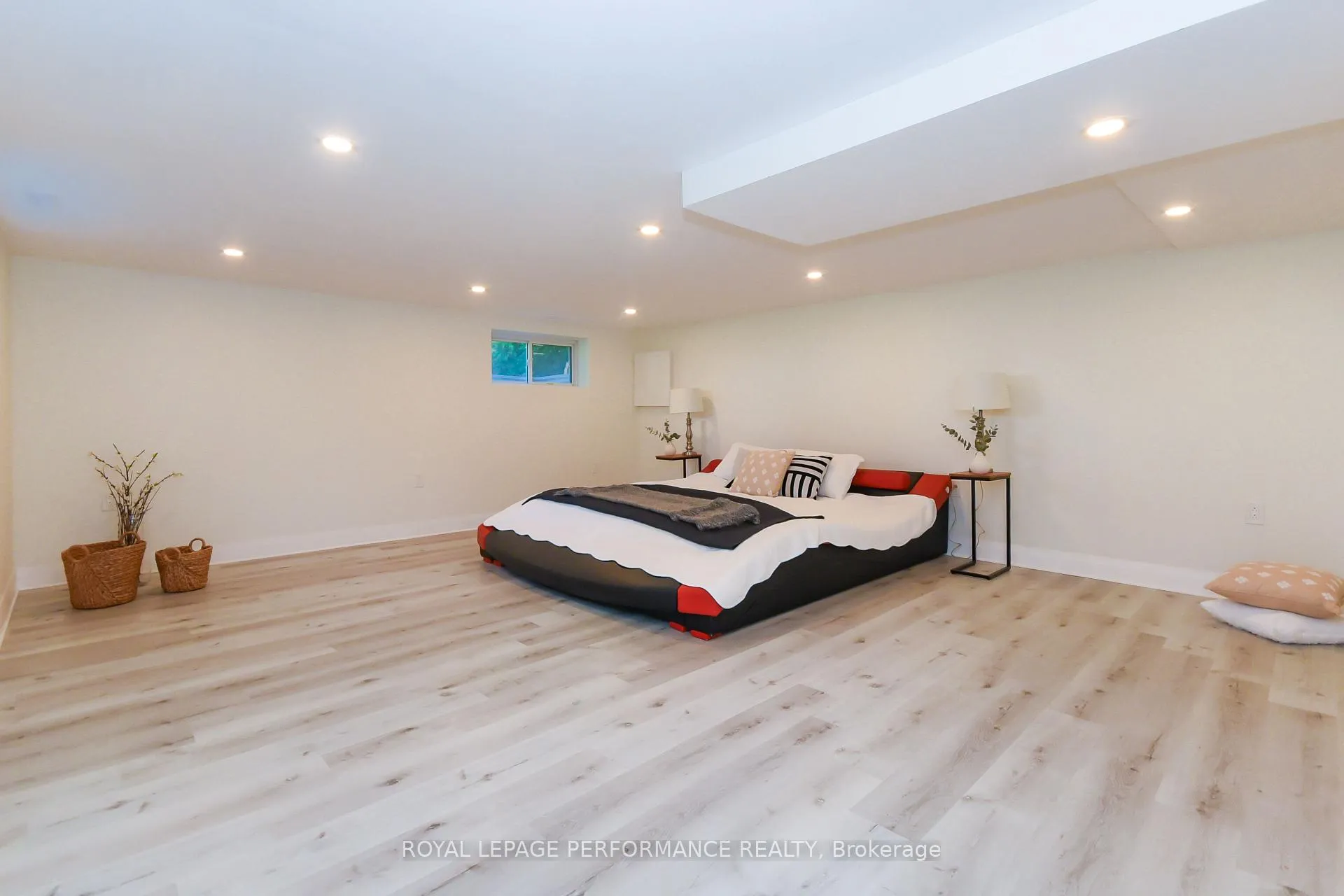 Photo 33 of 839 Nicholson Avenue, Ottawa, Mooneys Bay/Riverside Park — HOMEH