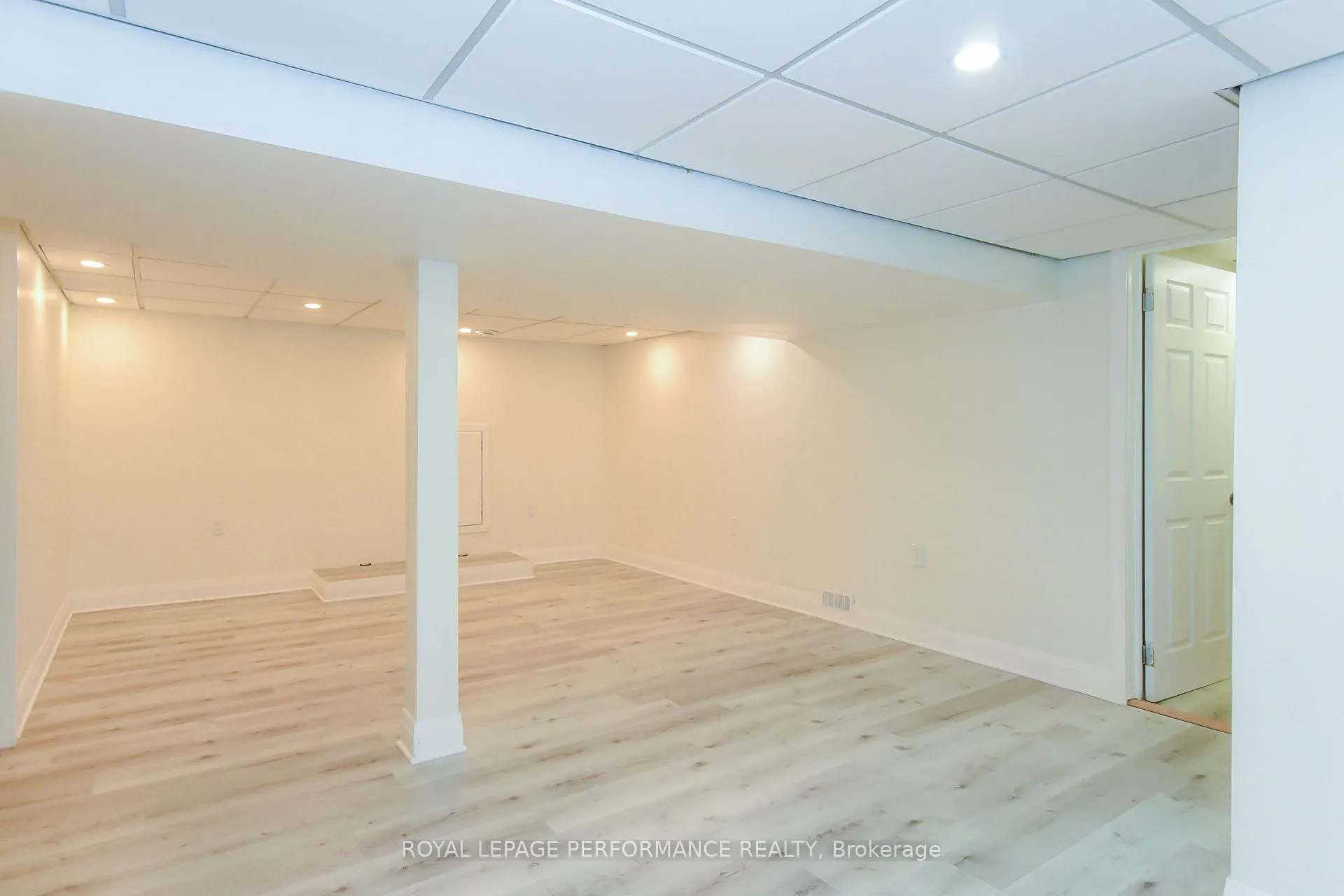 Photo 39 of 839 Nicholson Avenue, Ottawa, Mooneys Bay/Riverside Park — HOMEH