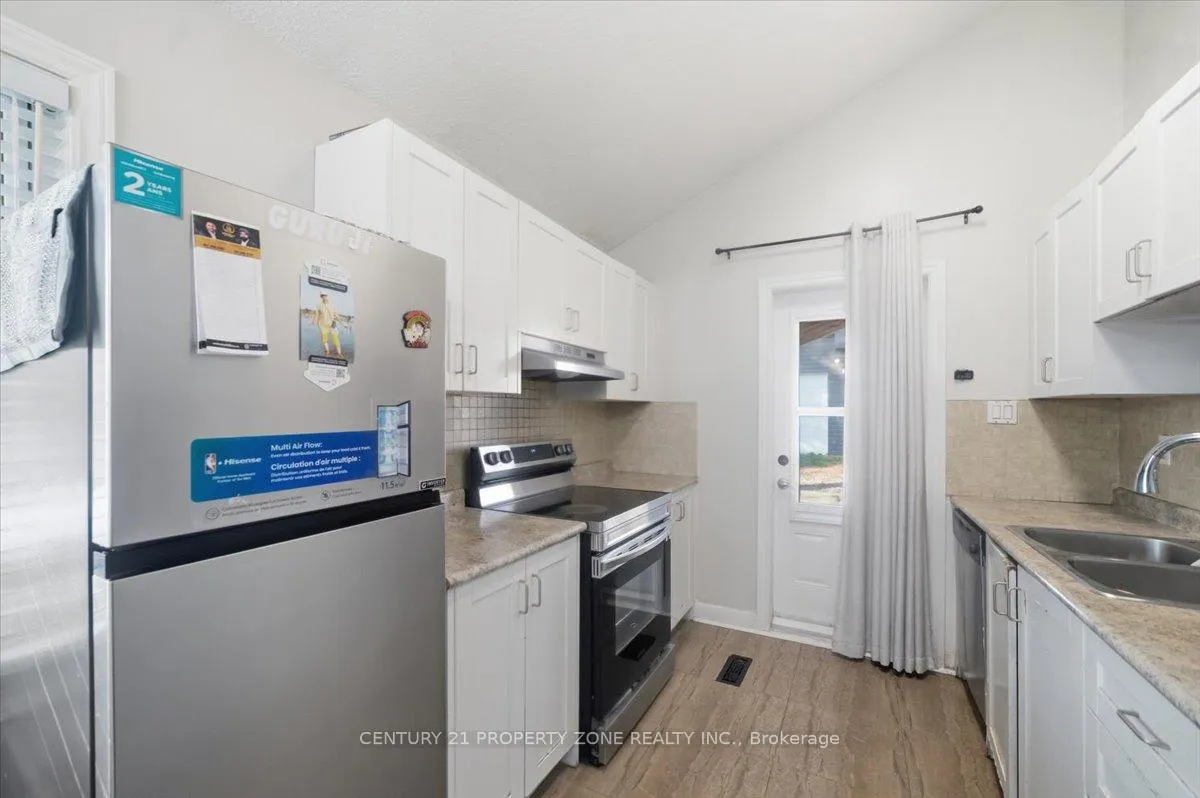 Photo 16 of 13 Cornwall Road, Brampton, Brampton East — HOMEH