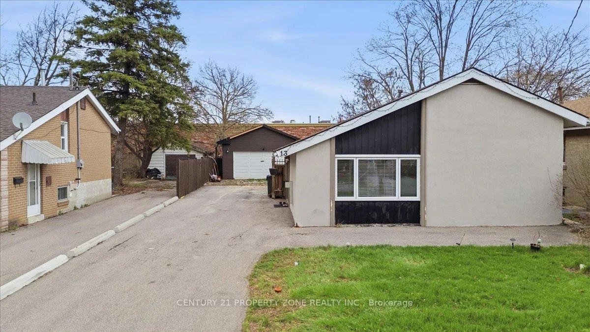 Photo 2 of 13 Cornwall Road, Brampton, Brampton East — HOMEH