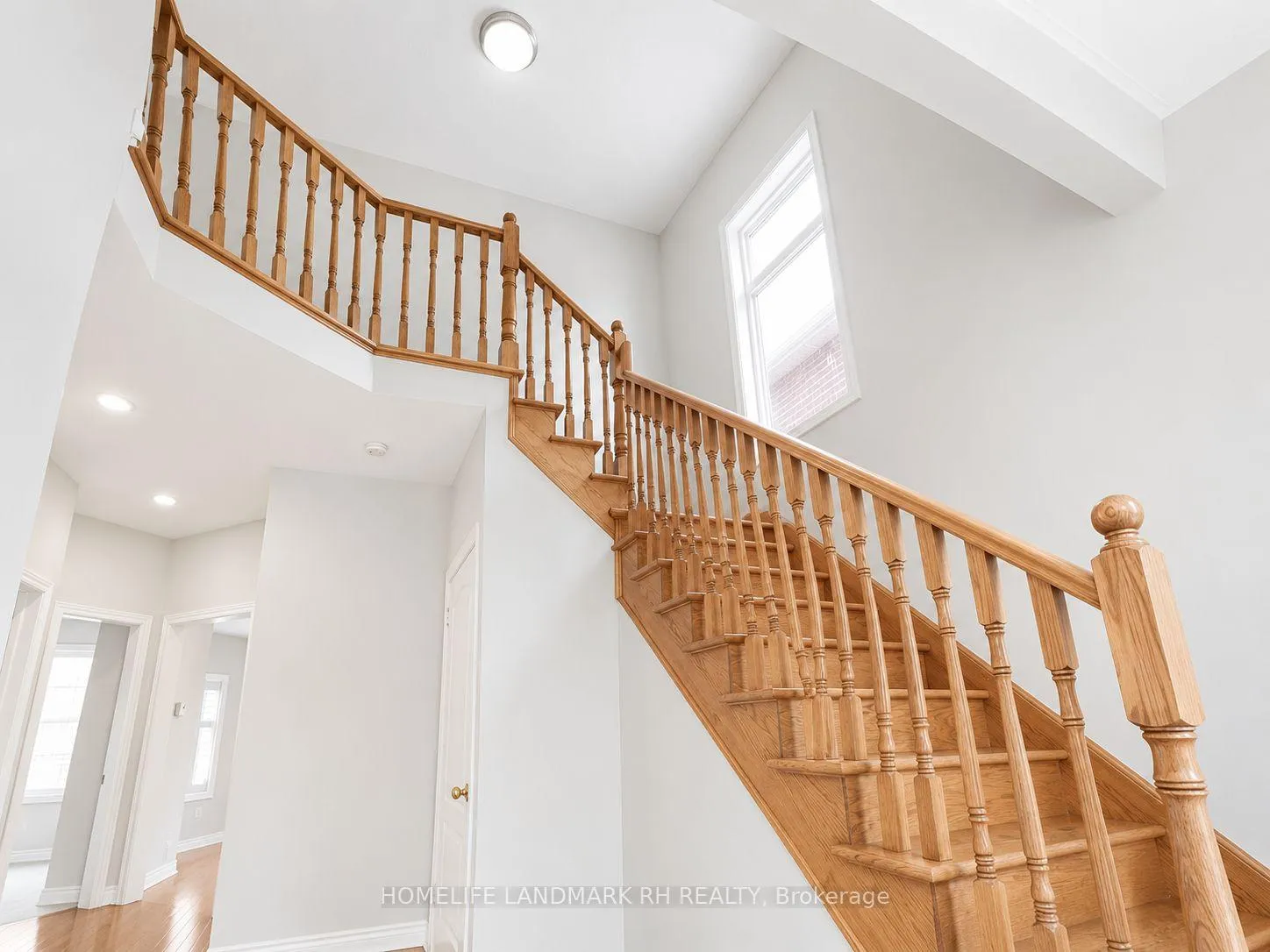 Photo 3 of 499 Pleasant Ridge Avenue, Vaughan, Patterson — HOMEH