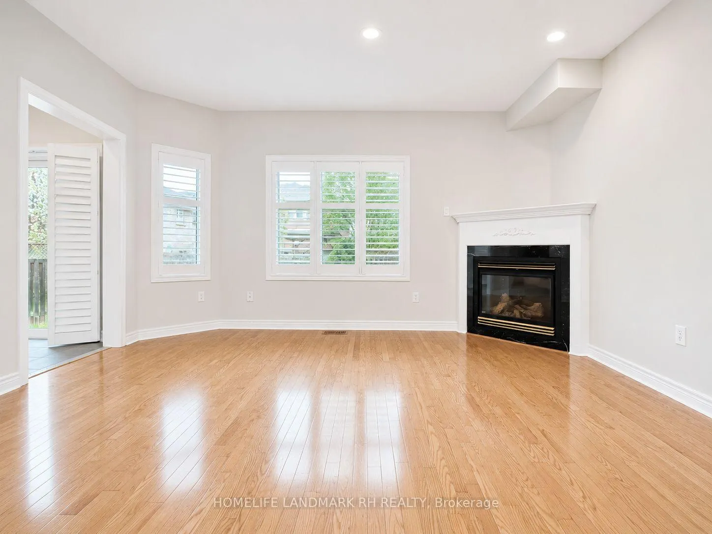 Photo 7 of 499 Pleasant Ridge Avenue, Vaughan, Patterson — HOMEH
